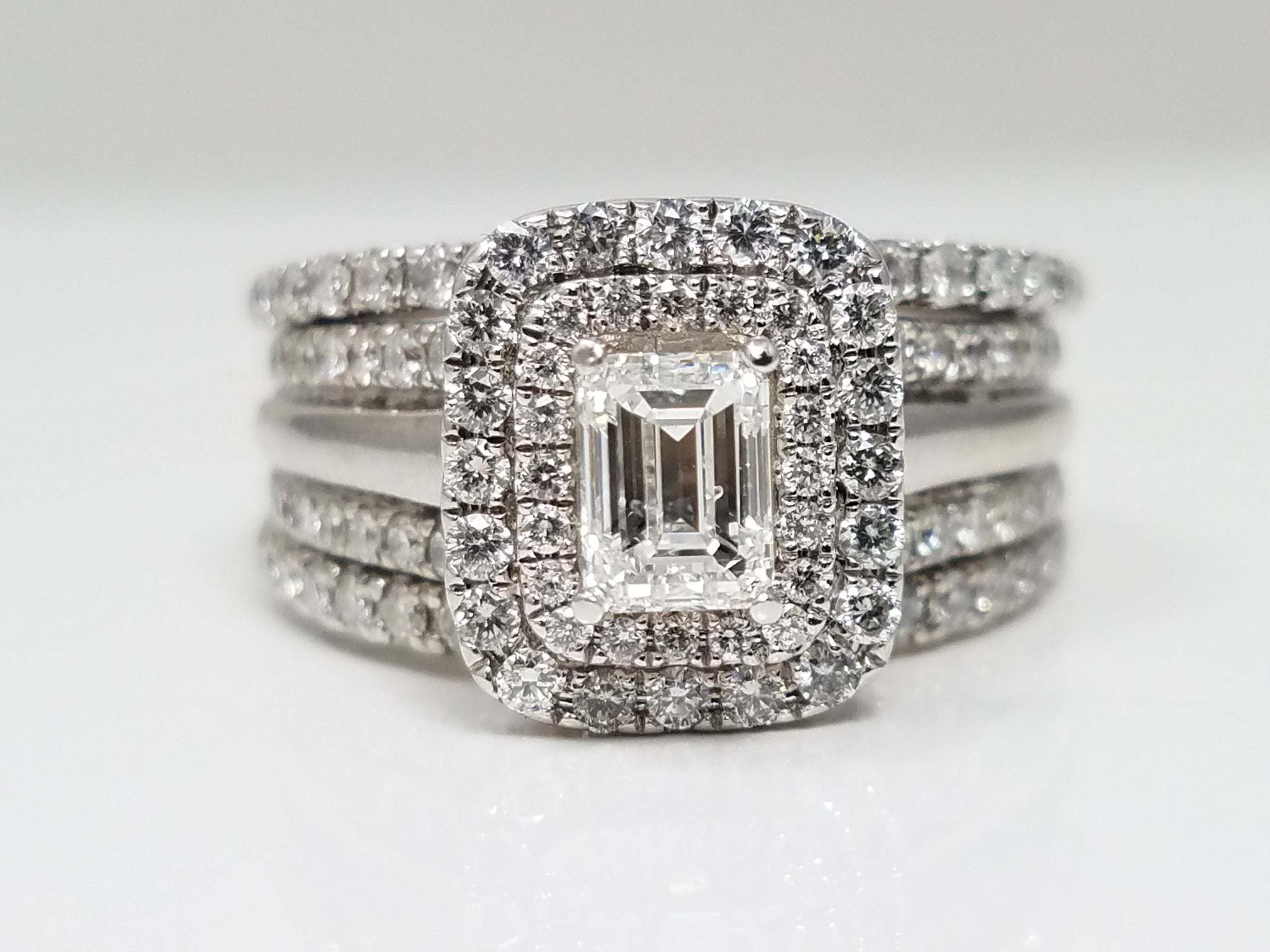 Exquisite 10k & 14k White Gold Natural Diamond Engagement Ring Set