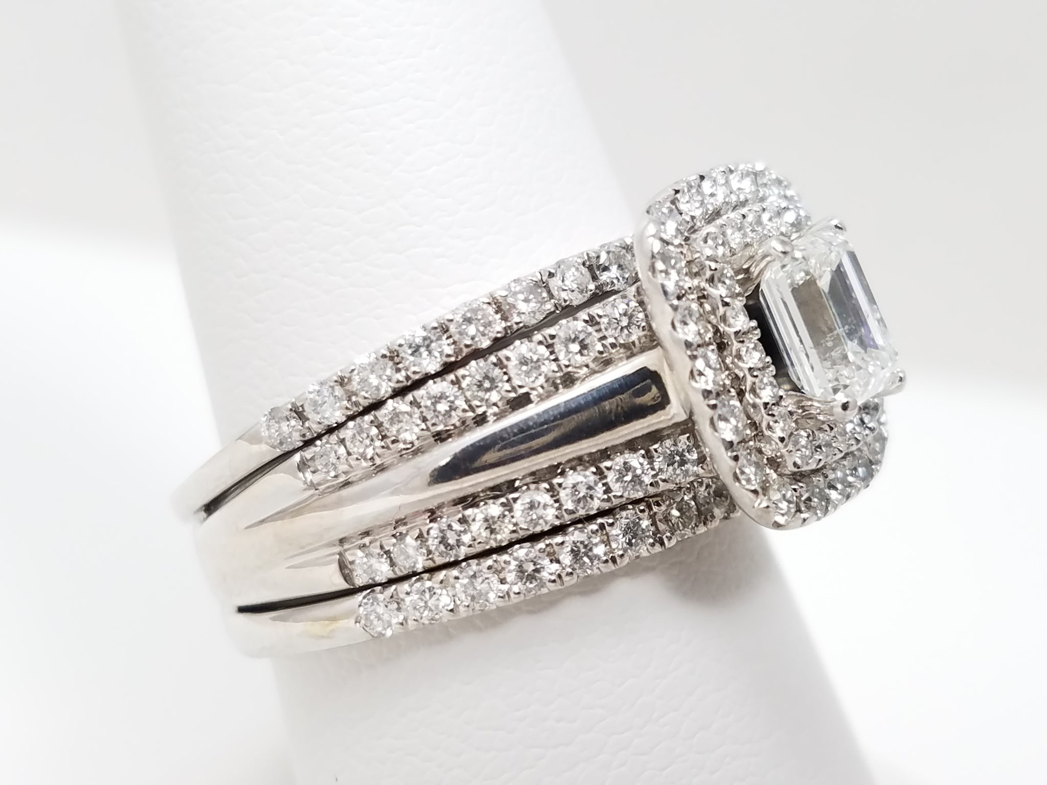 Exquisite 10k & 14k White Gold Natural Diamond Engagement Ring Set