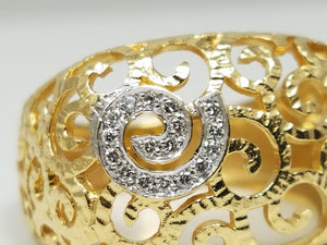 Fantastic 18k Yellow Gold Natural Diamond Pierced Ring Band