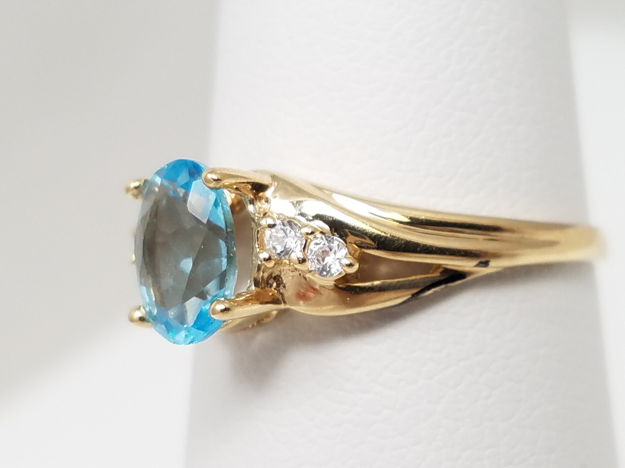 Pretty Natural Blue Topaz & CZ 10k Yellow Gold Ring