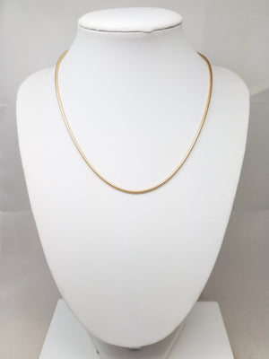 Sleek 14k Yellow Gold Snake 15" Chain Necklace