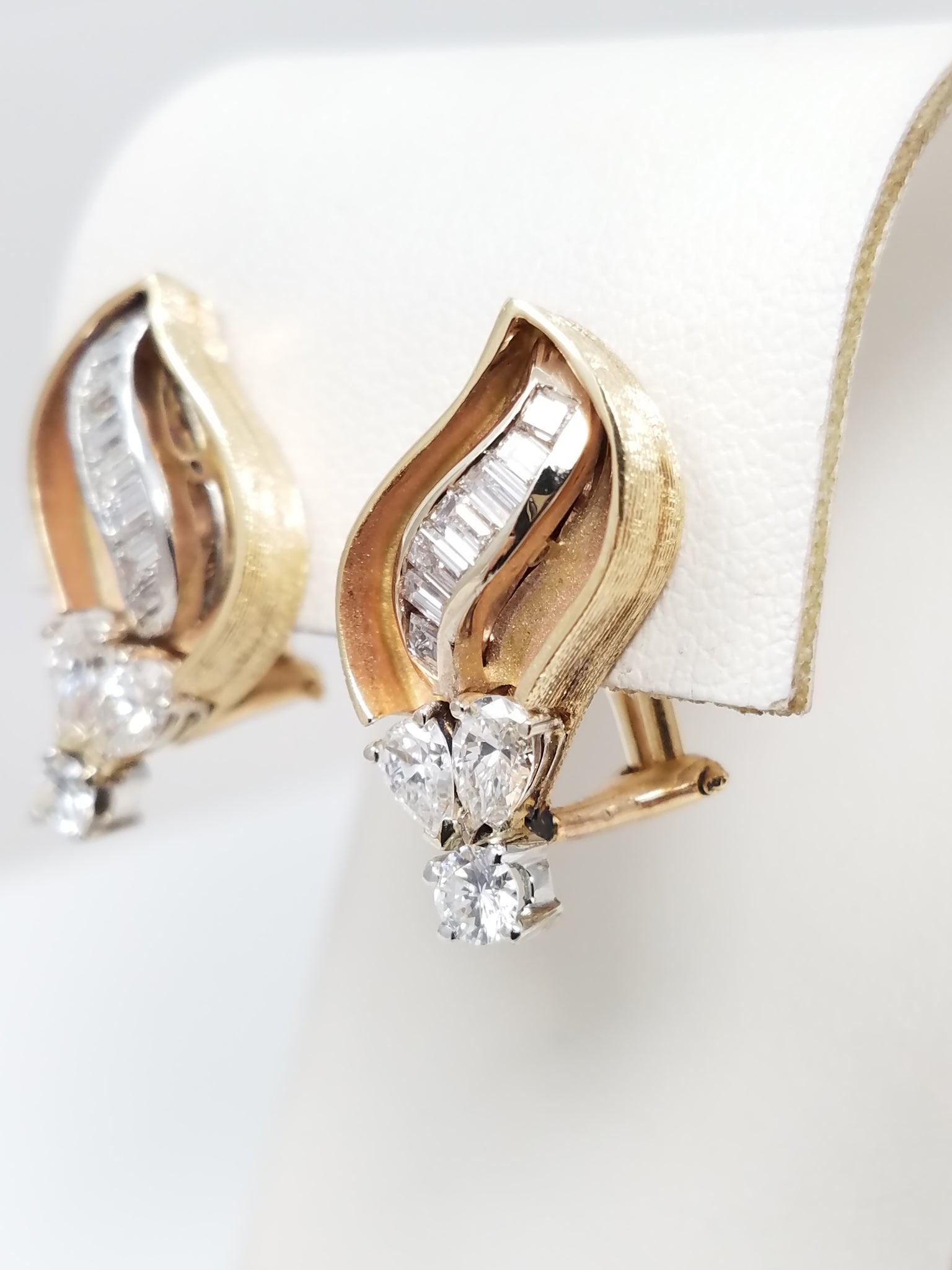 Attractive Vintage 14k Two Tone Gold 1ctw Natural Diamond Custom Earrings