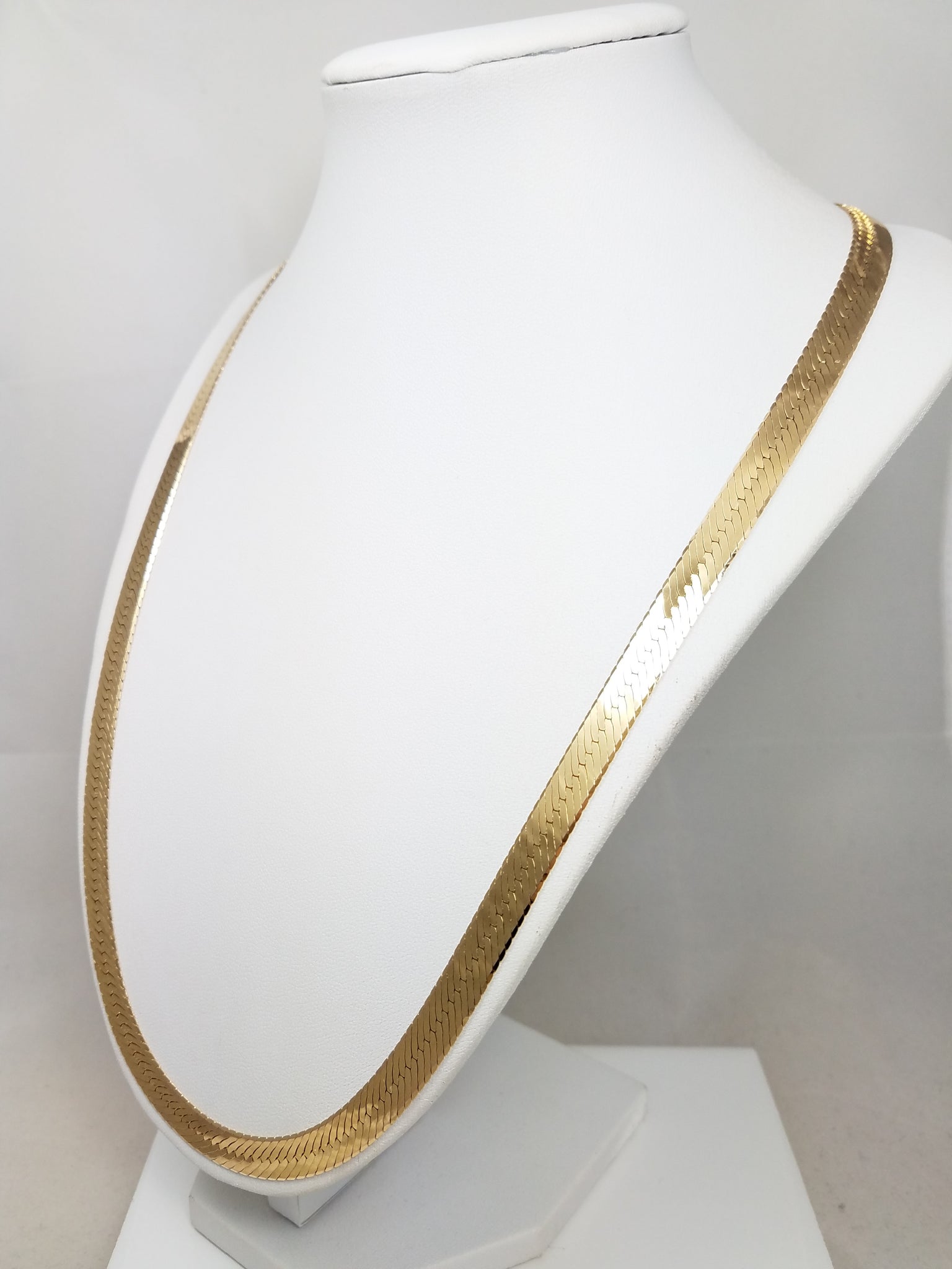 Impressive 14k Yellow Gold Herringbone 24" Necklace