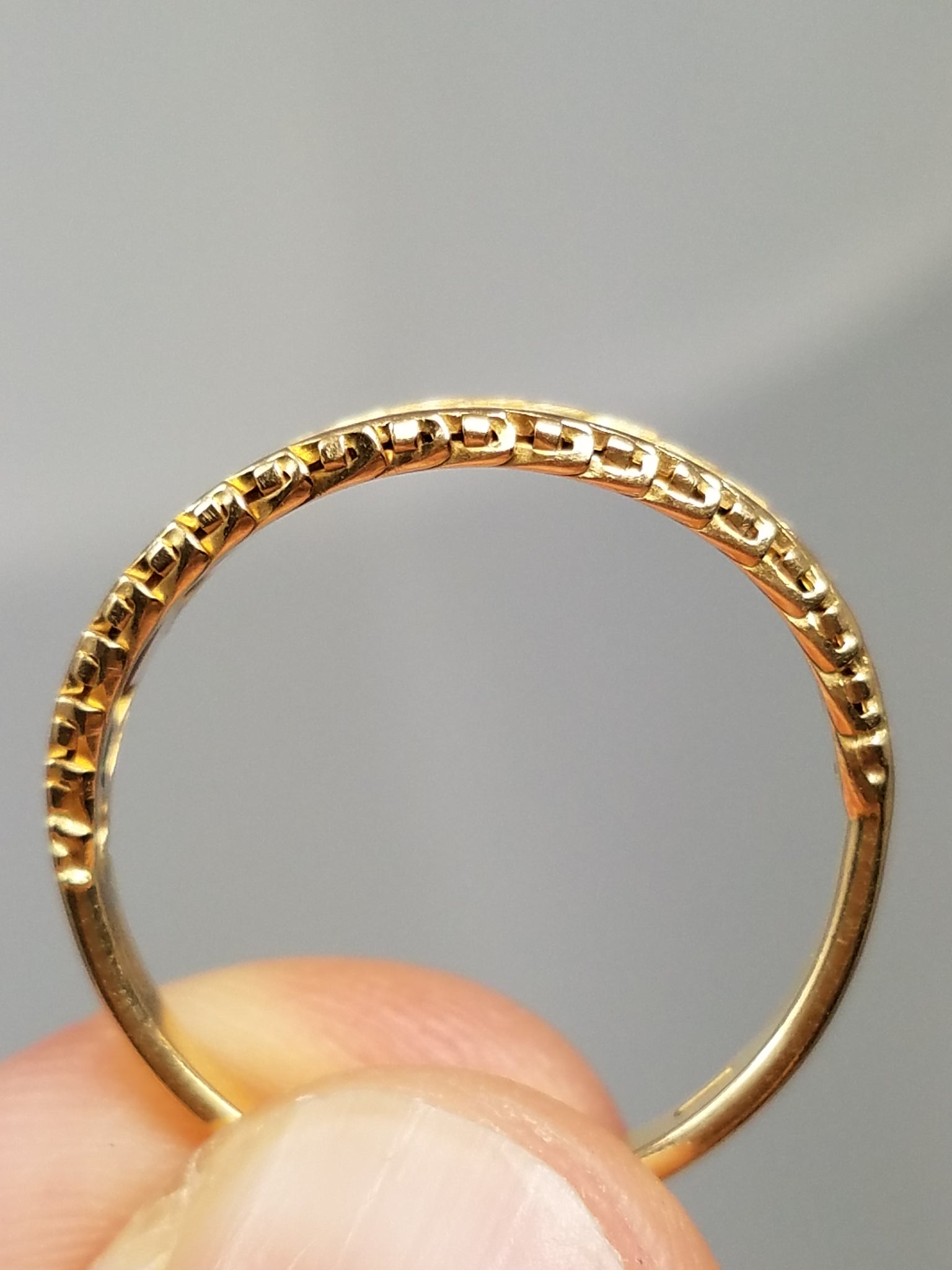 Bright 18k Tri-Color Gold Riccio Link Ring