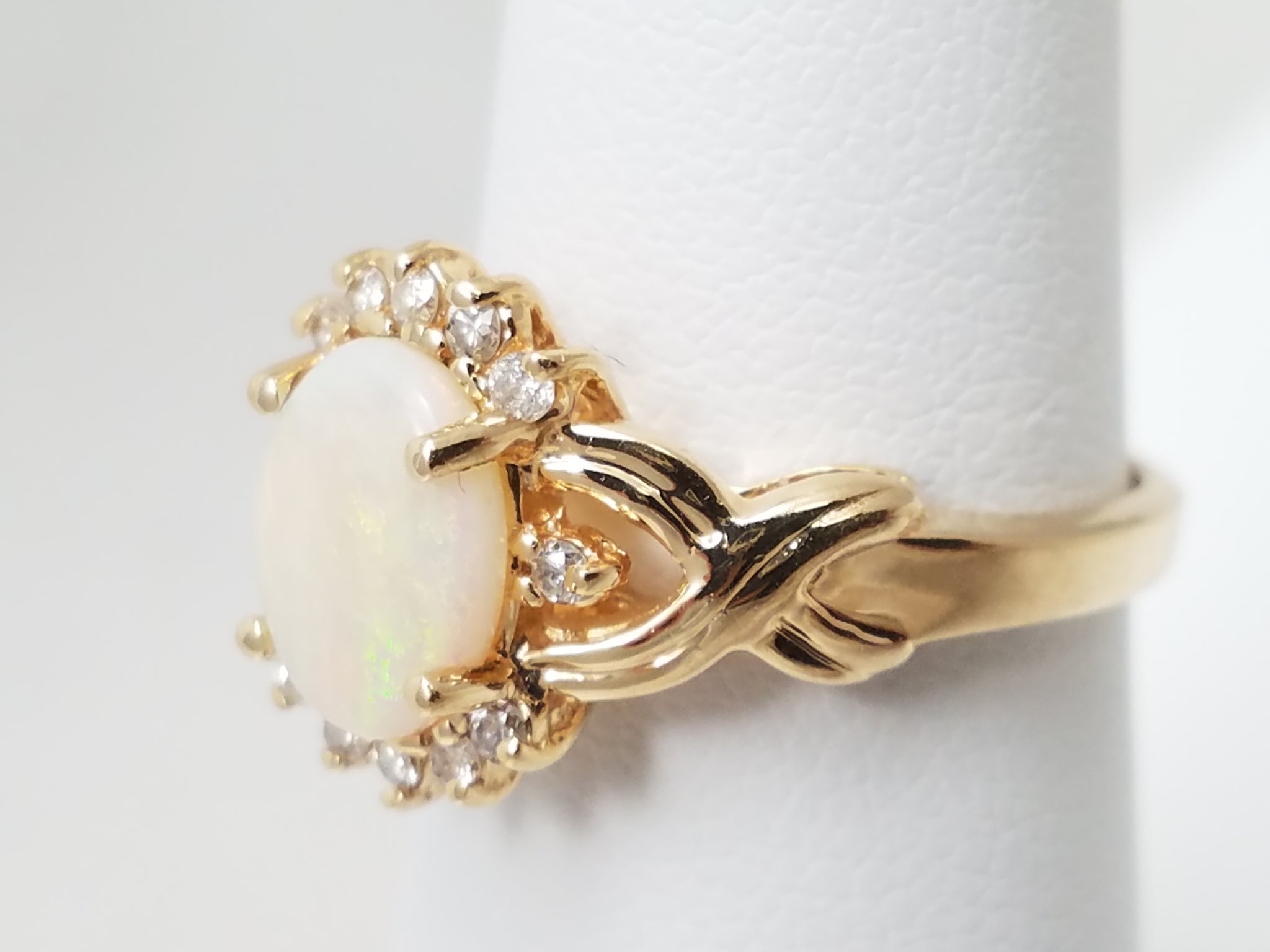 Magnificent 14k Yellow Gold Natural Australian Opal Diamond Ring