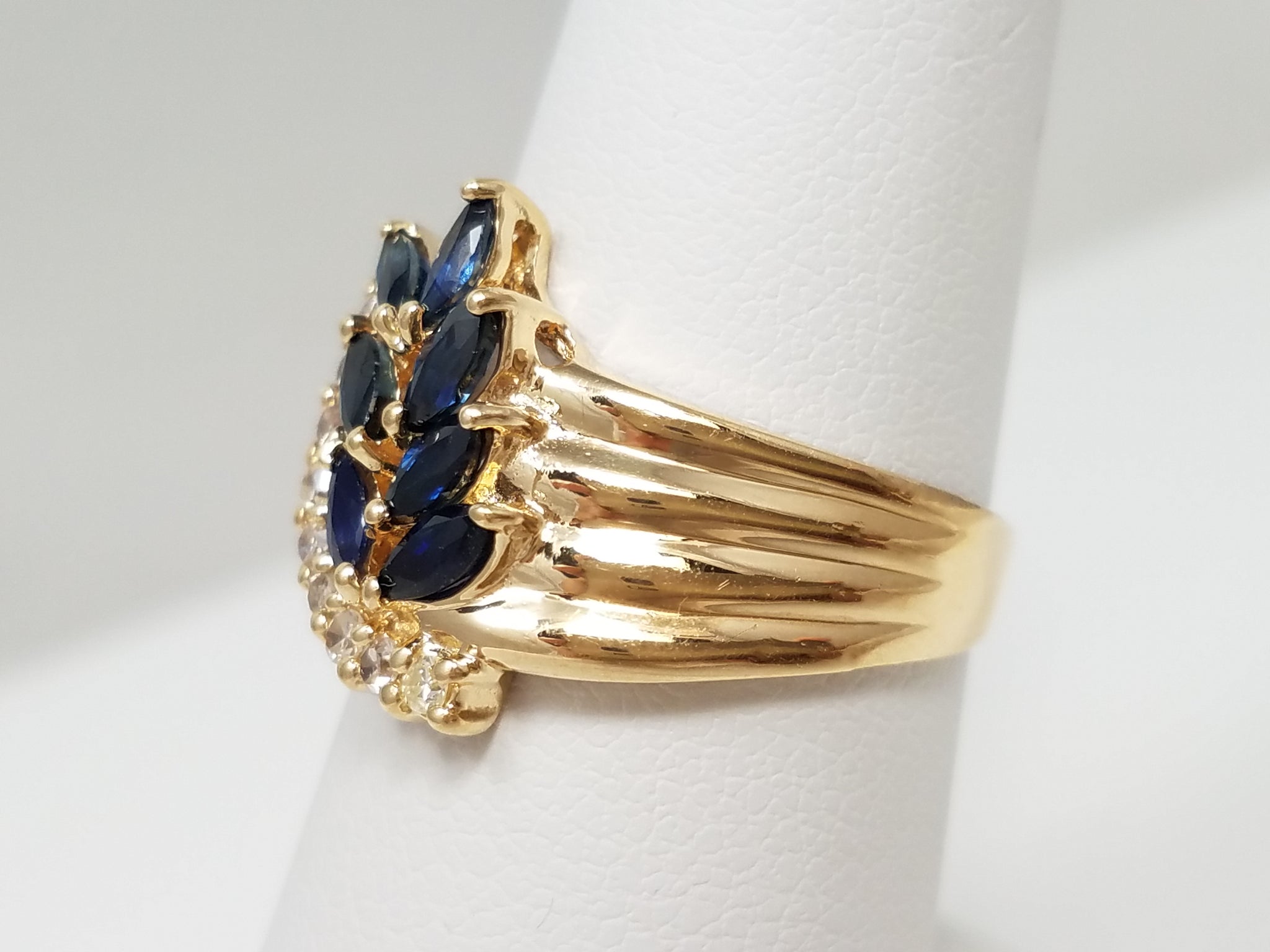 Dazzling 14k Yellow Gold Natural Sapphire Diamond Cocktail Ring
