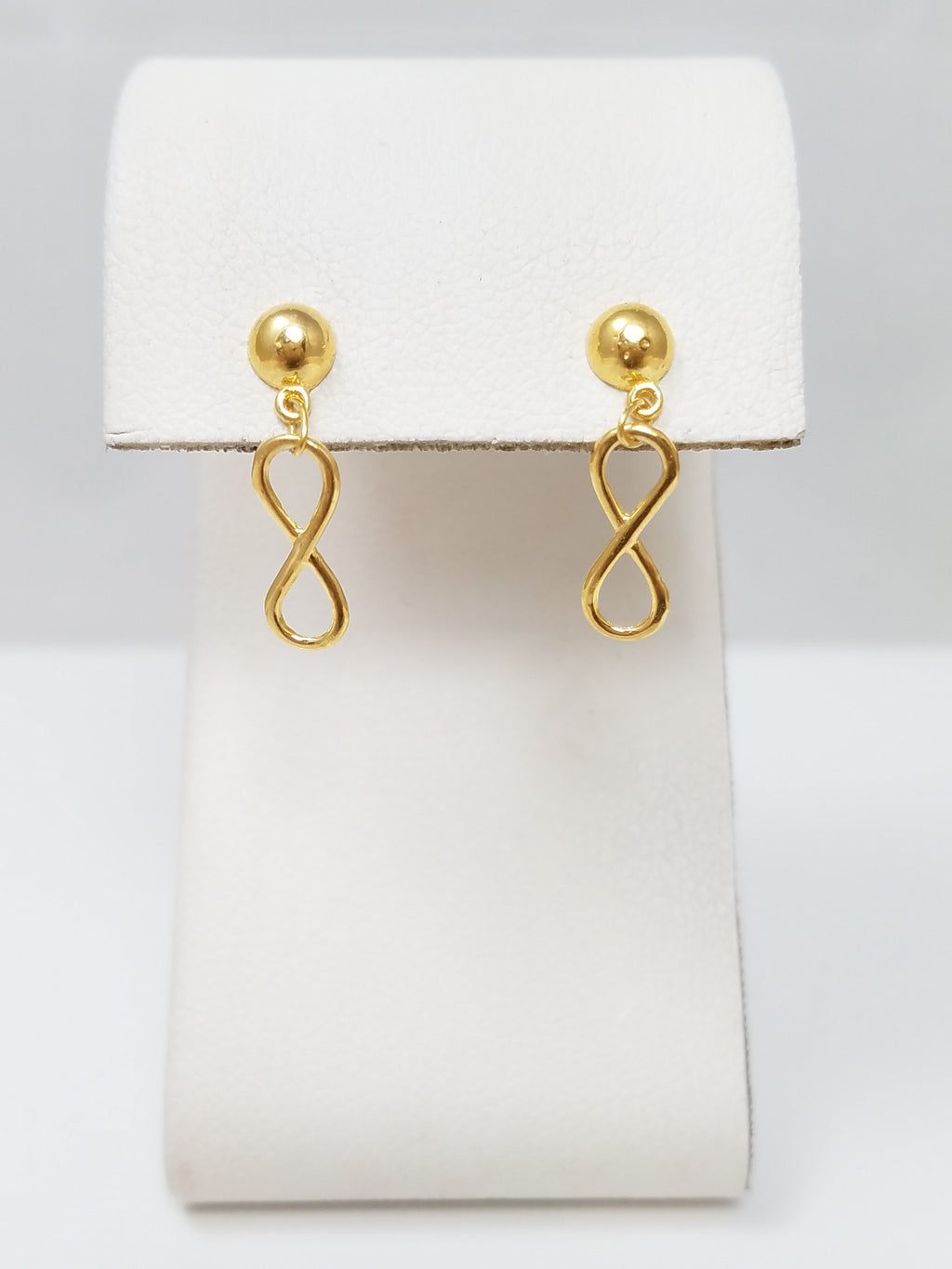 Stylish 18k Yellow Gold Infinity Dangle Earrings