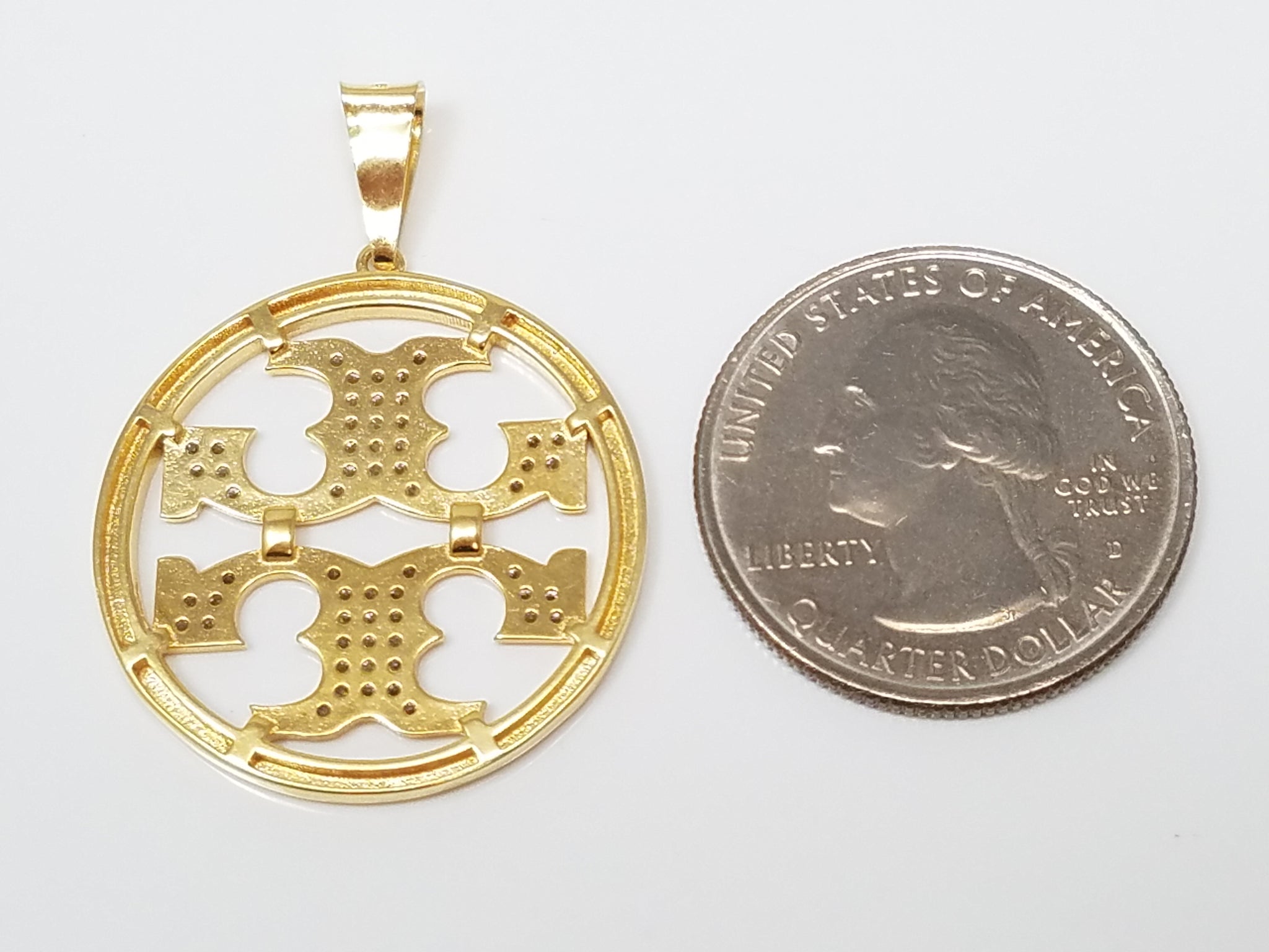 18k Yellow Gold Round Cubic Zirconia Round Pendant