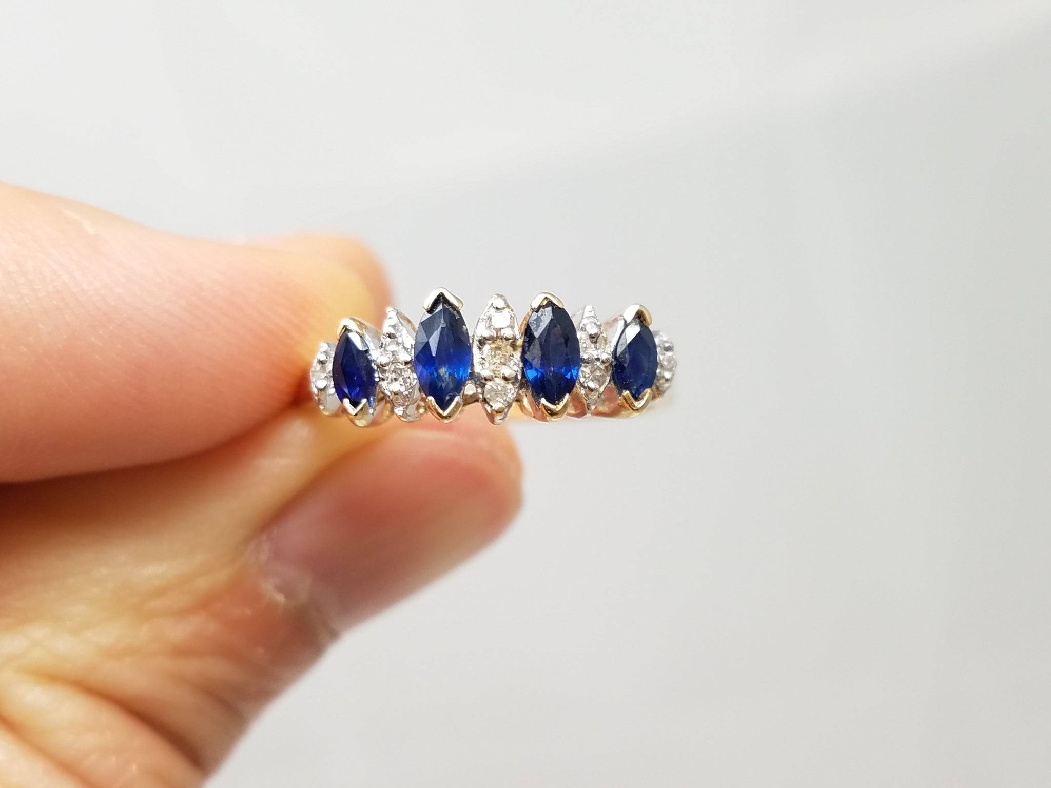 Classic 14k Yellow Gold Natural Sapphire Diamond Stair Step Ring
