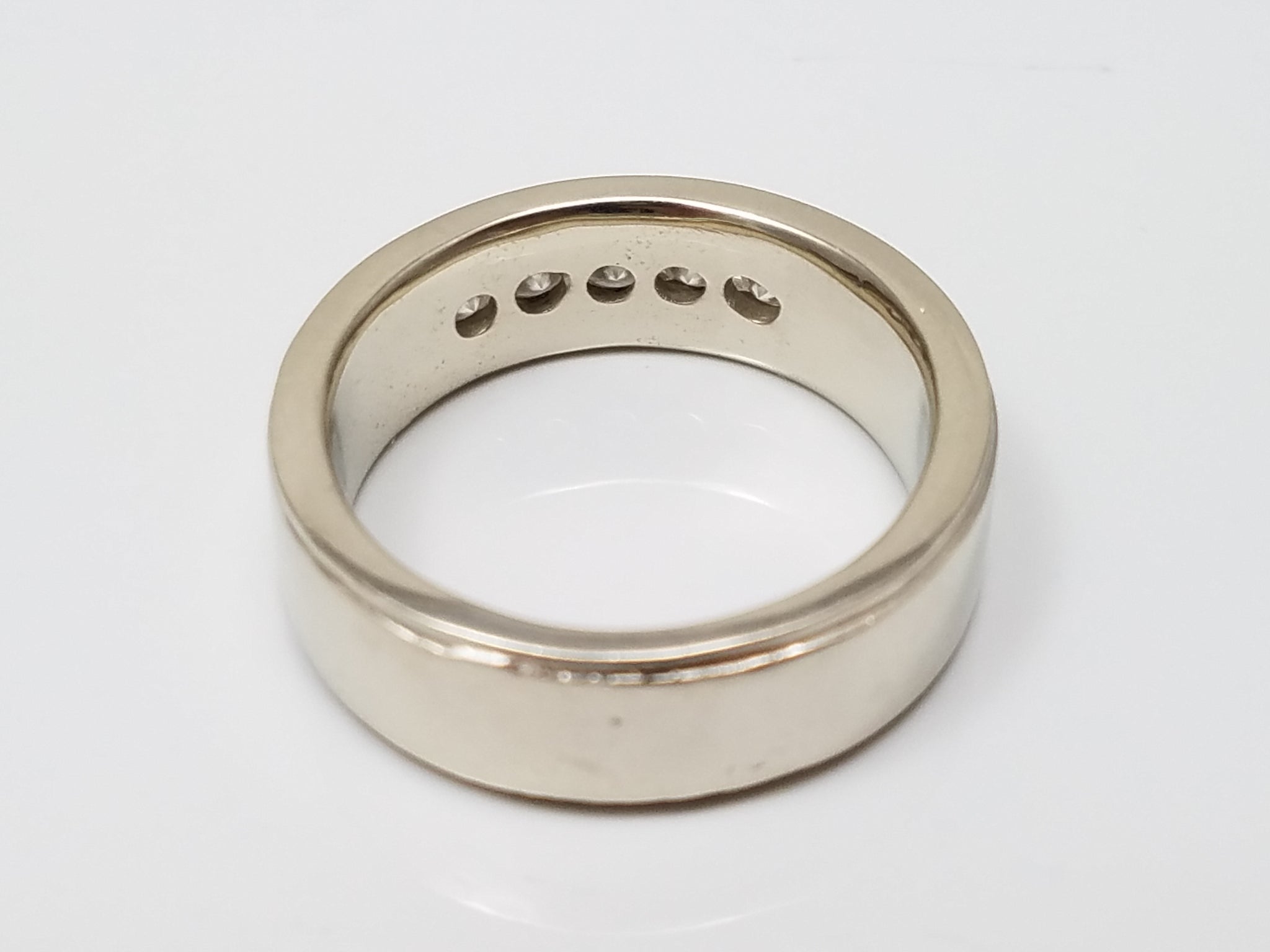 Brilliant 14k White Gold Cubic Zirconia Wedding Ring Band