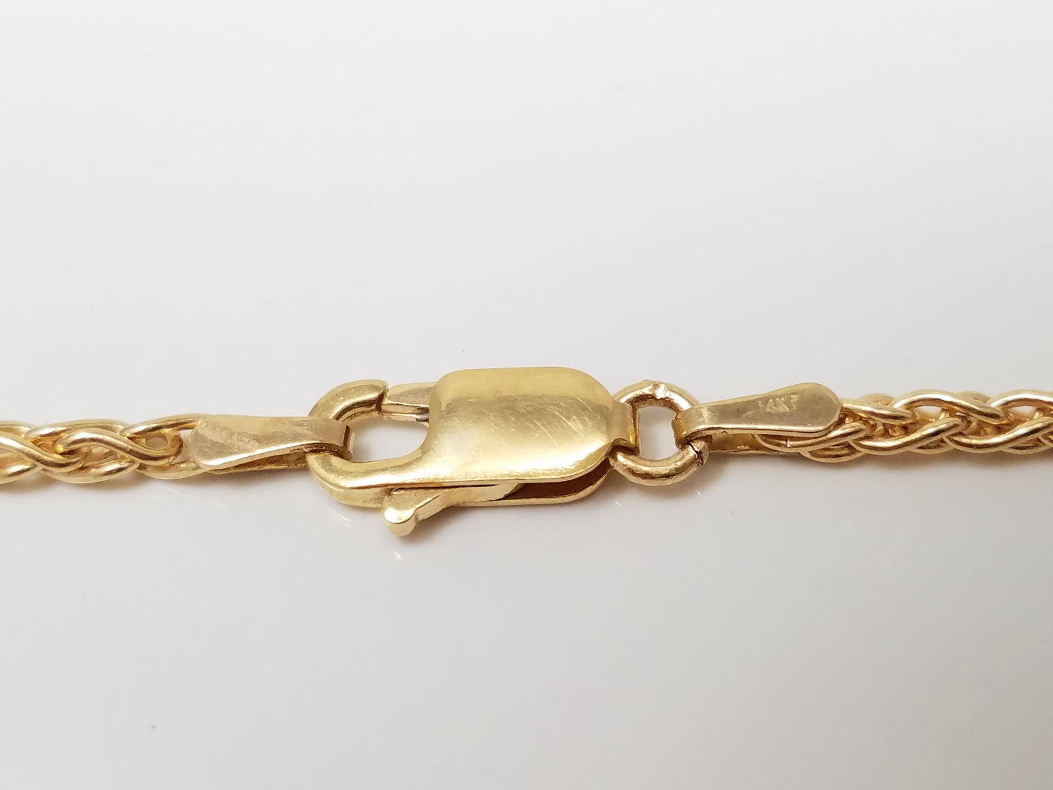 Classic 18" 14k Yellow Gold Rounded Wheat Chain Necklace