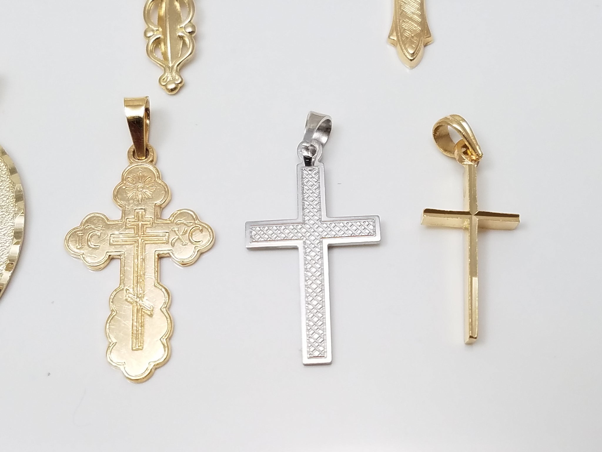 Religious 14k Yellow & White Gold Pendant Lot