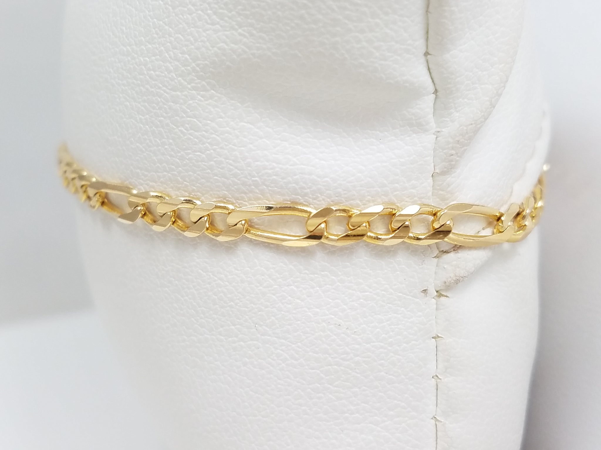 14k Yellow Gold Solid Figaro Link 7" Bracelet