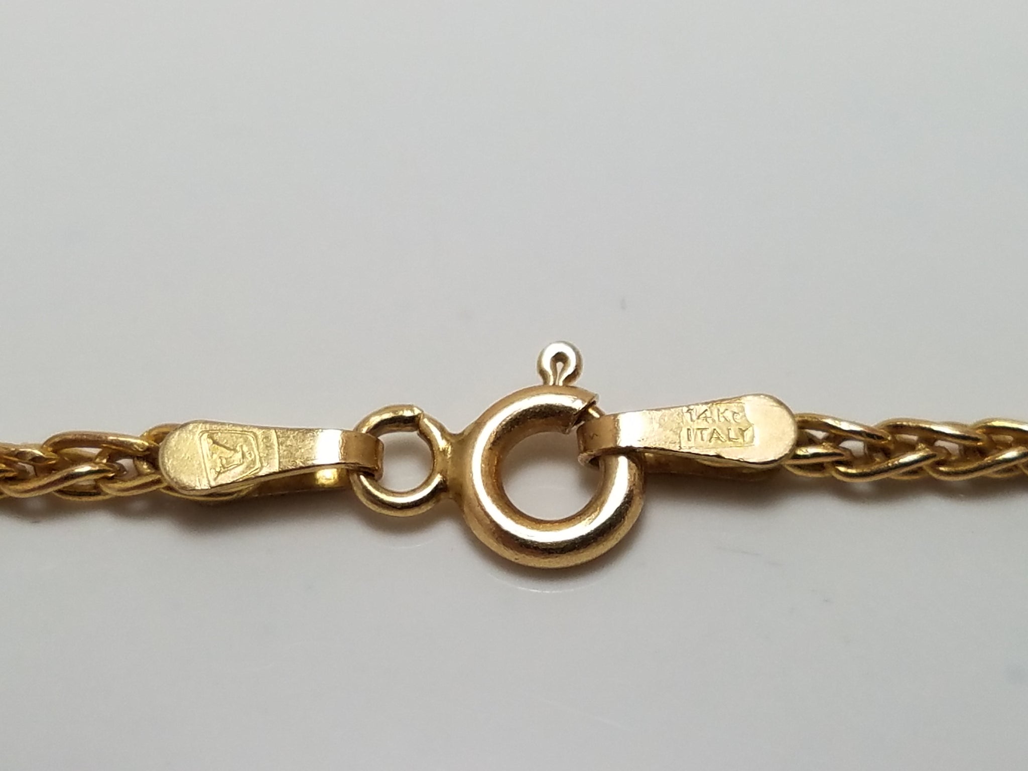 Classic 20" 14k Yellow Gold Rounded Wheat Chain Necklace
