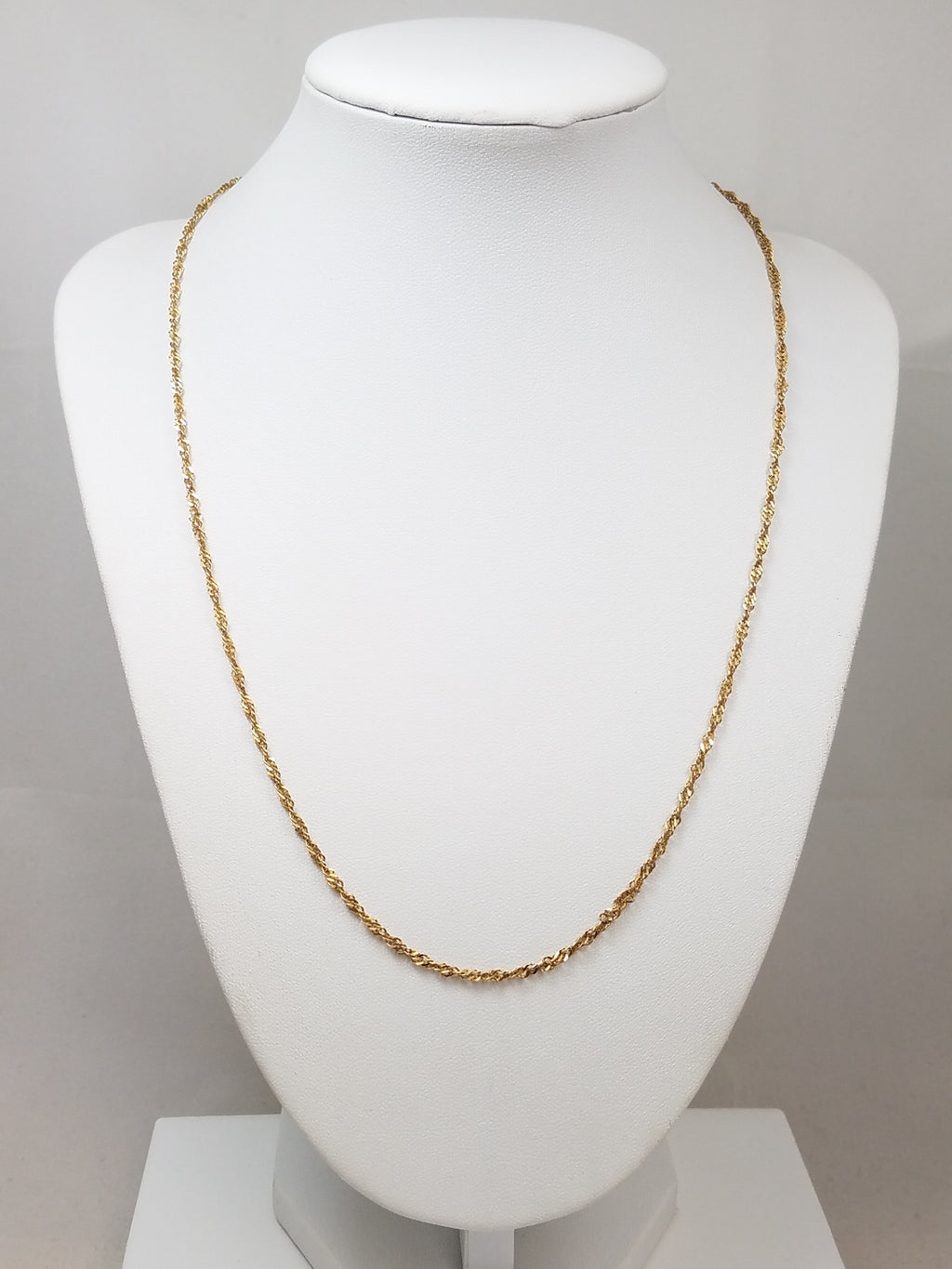 Attractive 20" 14k Yellow Gold Singapore Link Chain Necklace