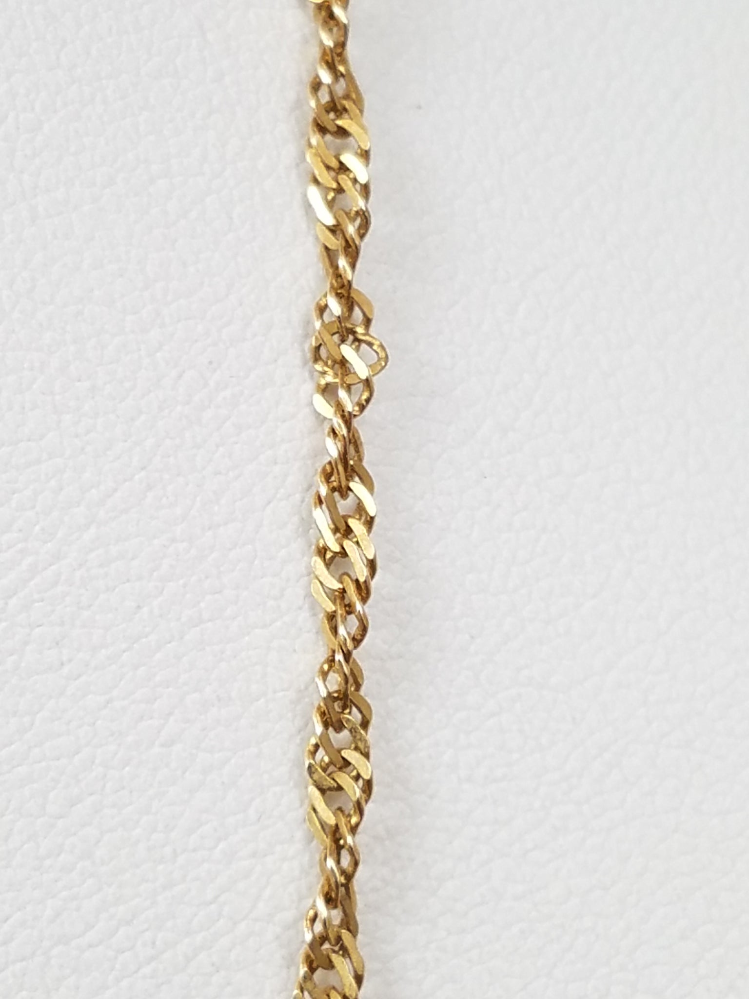 Attractive 20" 14k Yellow Gold Singapore Link Chain Necklace