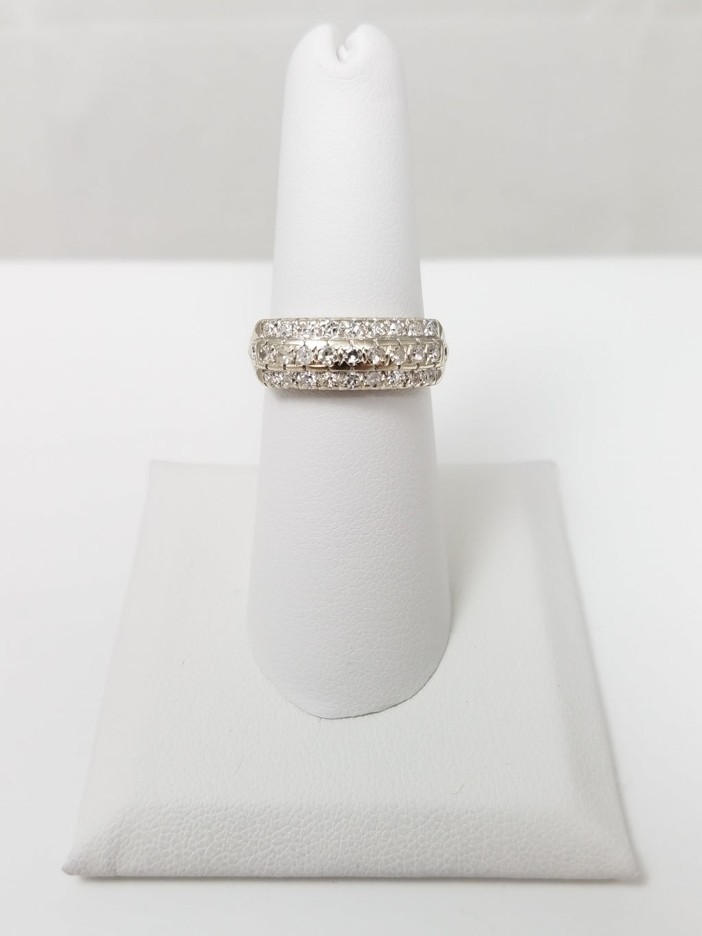 Vintage Elegant 14k White Gold Natural Diamond Wedding Ring Band