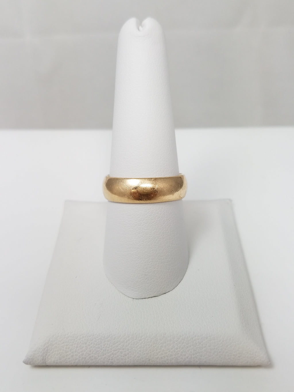 Men's 10k Yellow Gold Comfort Fit Wedding Band