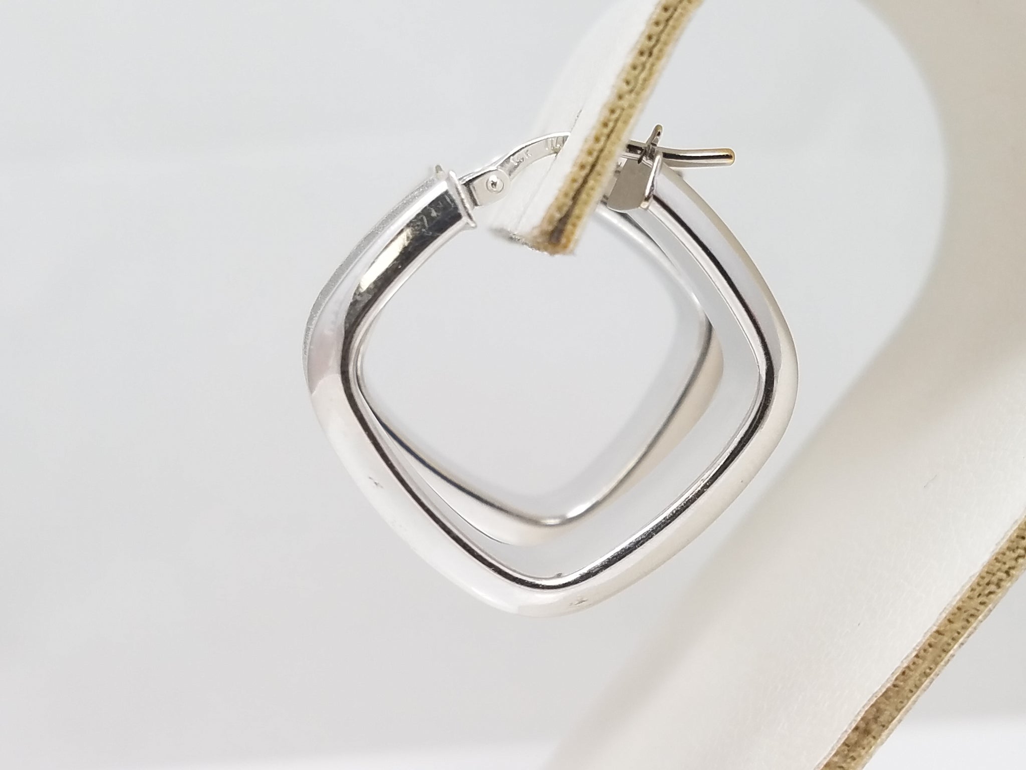 14K White Gold Square Hoop Earrings