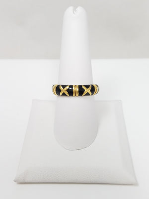 Sophisticated 18k Yellow Gold Enamel Ring Band