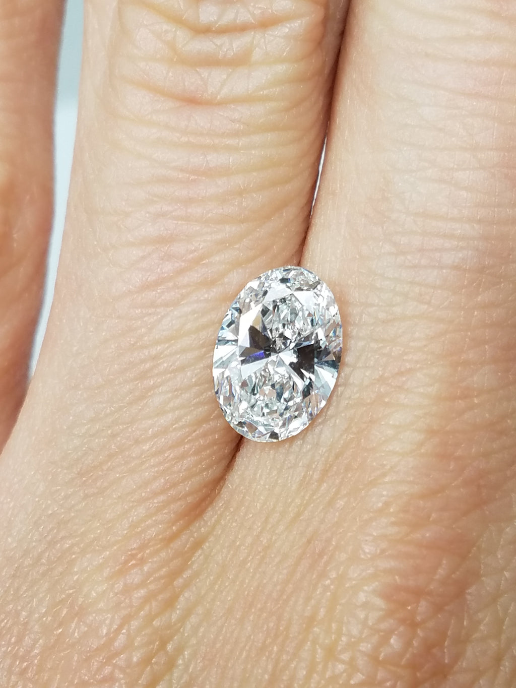 NEW IGI Certified 2.05ct Oval Brilliant Lab Grown Diamond VS1 E