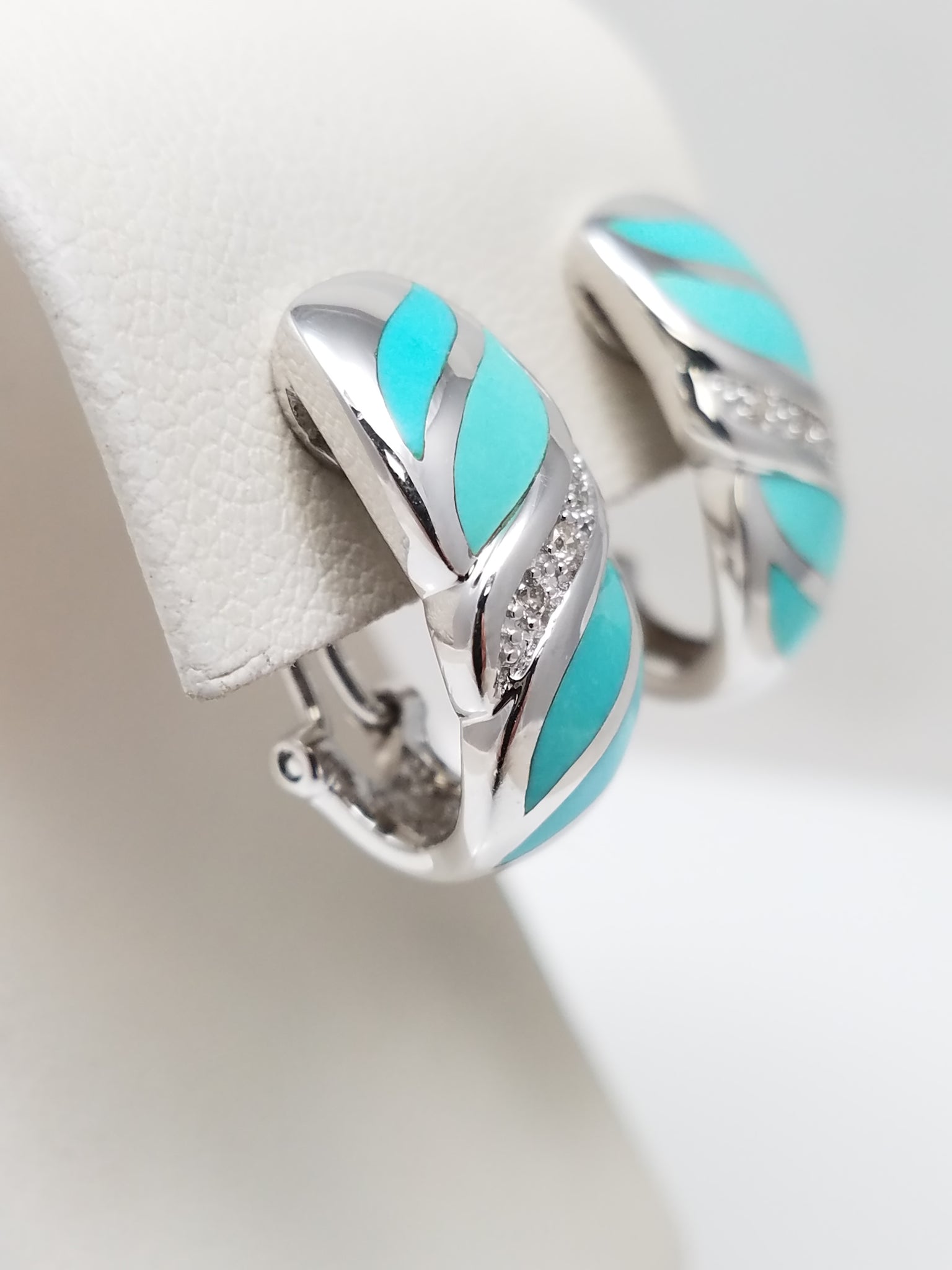 Soothing 14k White Gold Natural Turquoise & Natural Diamond Drop Earrings