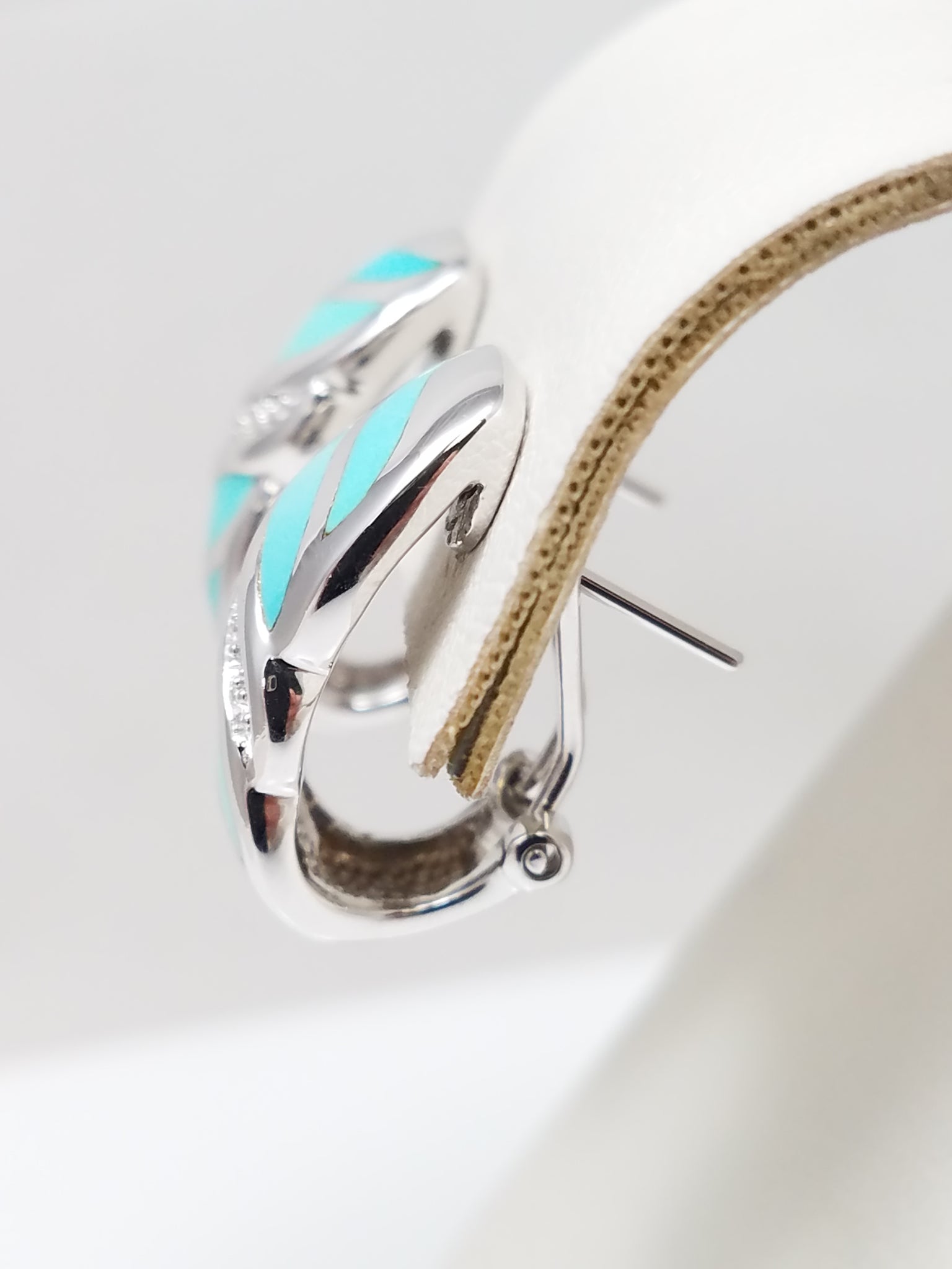 Soothing 14k White Gold Natural Turquoise & Natural Diamond Drop Earrings