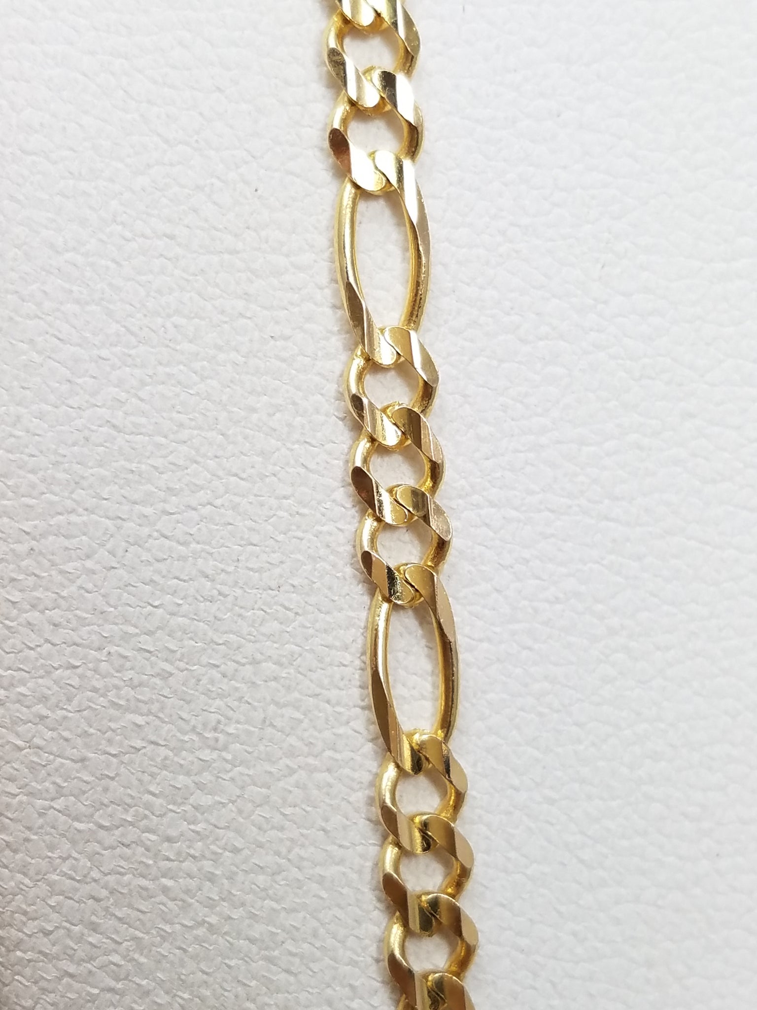 Classic 24" Solid 10k Yellow Gold Figaro Link Chain Necklace