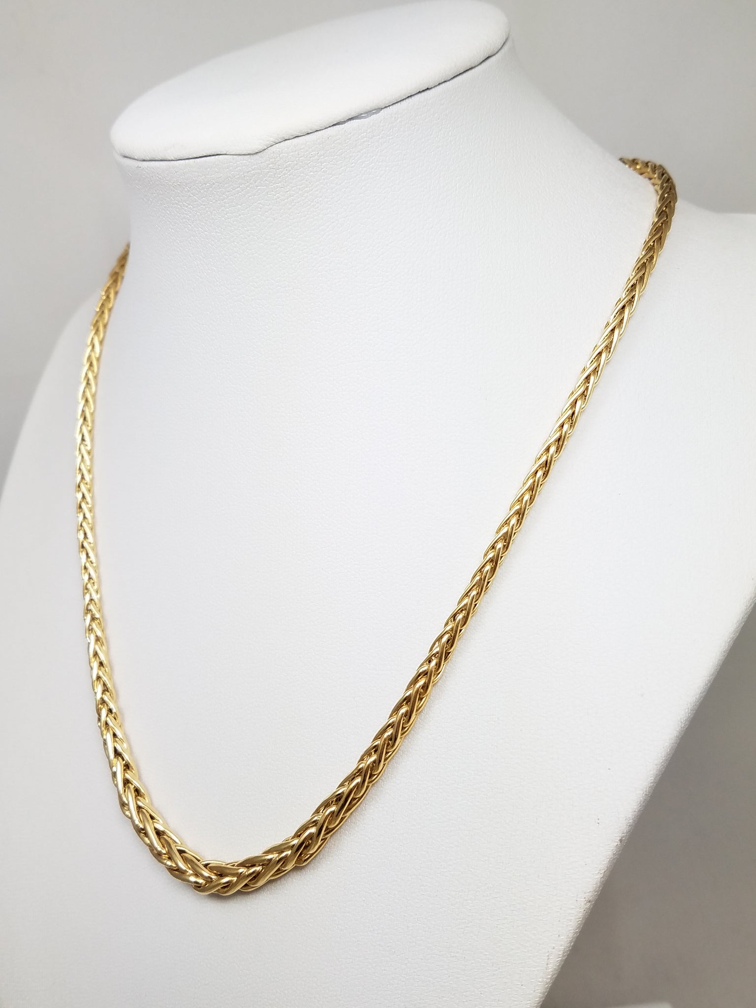 Flashy 17" Hollow 14k Yellow Gold Graduating Wheat Chain Necklace