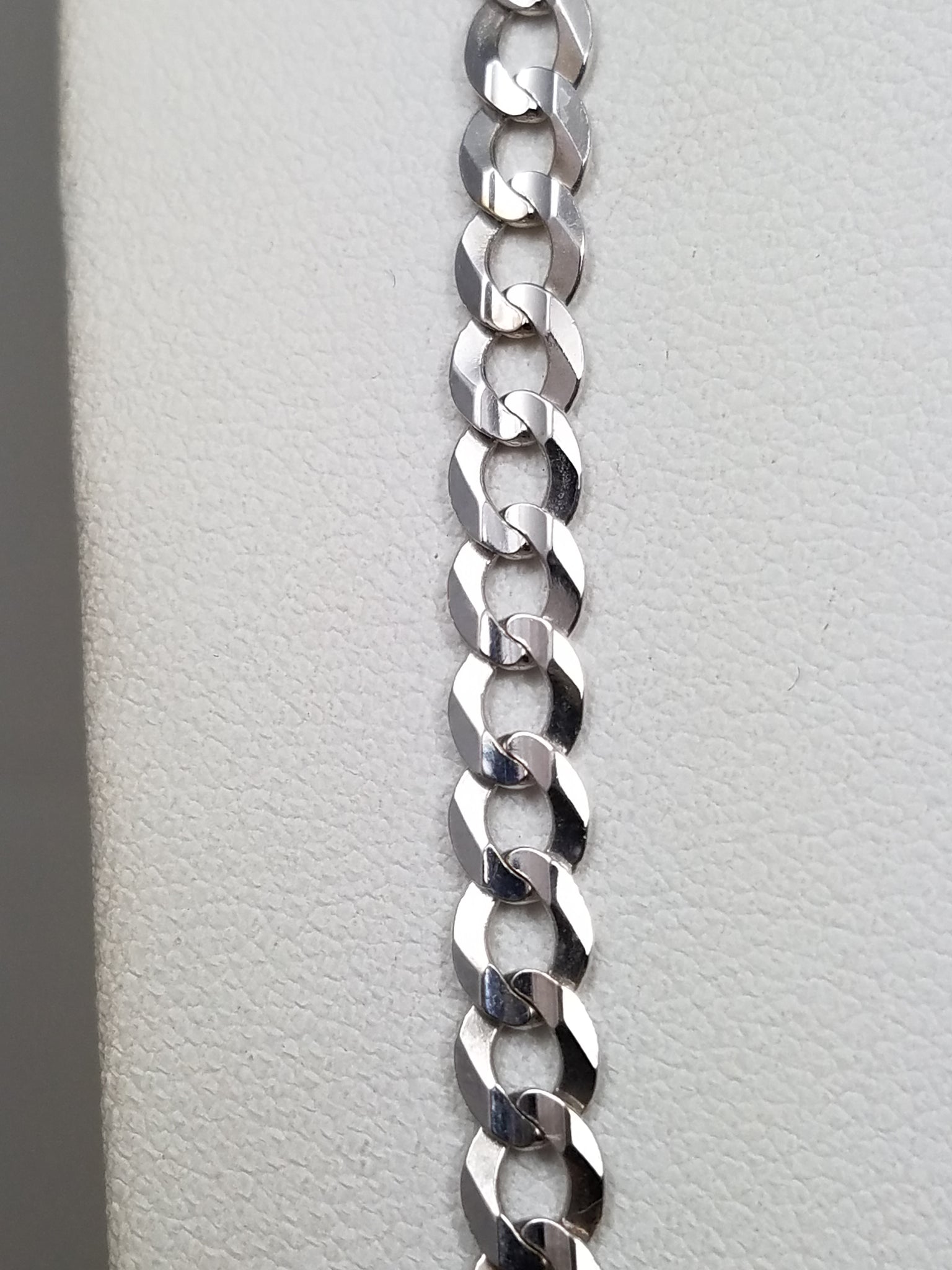 Sporty 22" Solid 10k White Gold Curb Link Chain Necklace