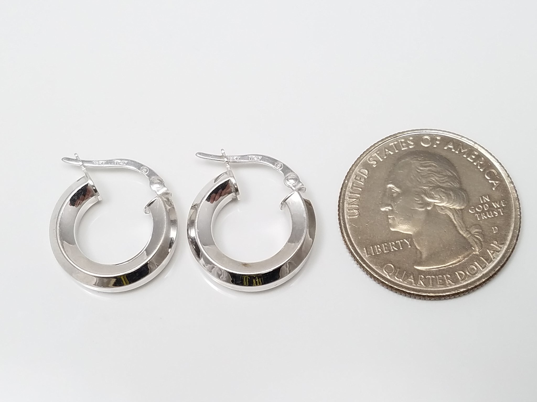 Traditional 18k Hollow White Hold Mini Hoop Earrings