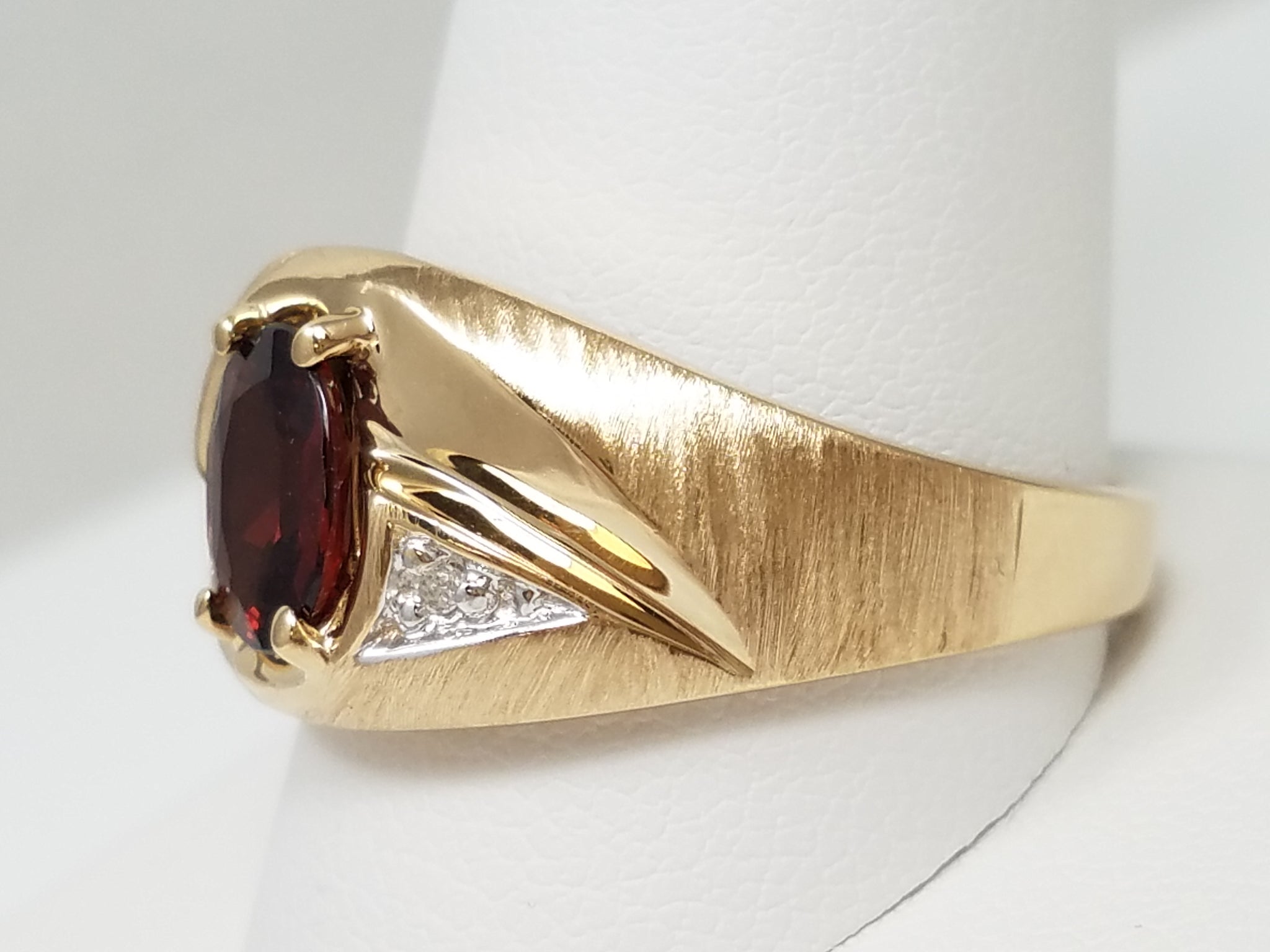 Men's 10k Yellow Gold Natural Garnet Diamond Ring