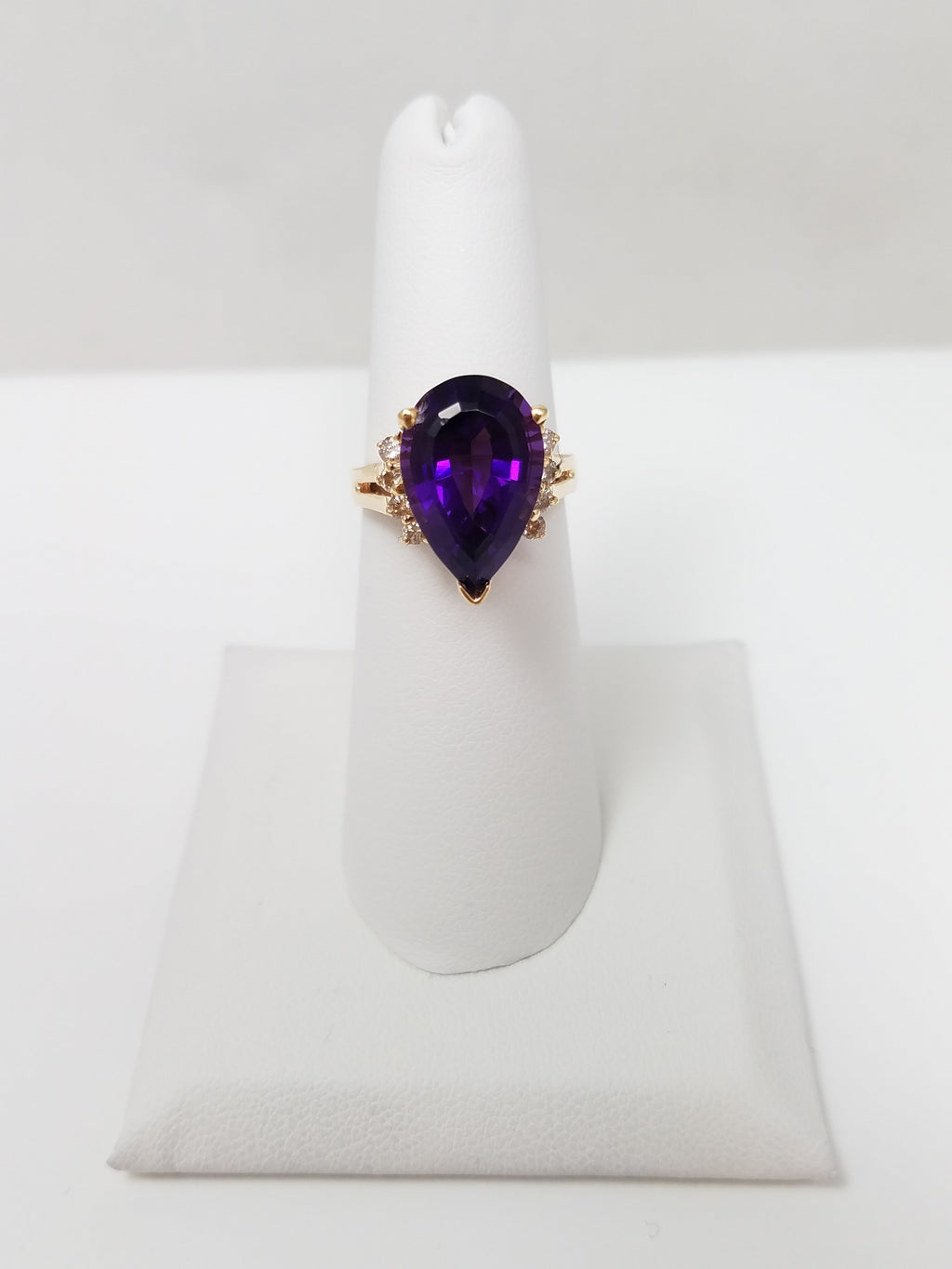 Magical 14k Yellow Gold Natural Amethyst Diamond Ring