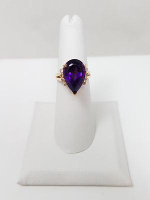 Magical 14k Yellow Gold Natural Amethyst Diamond Ring