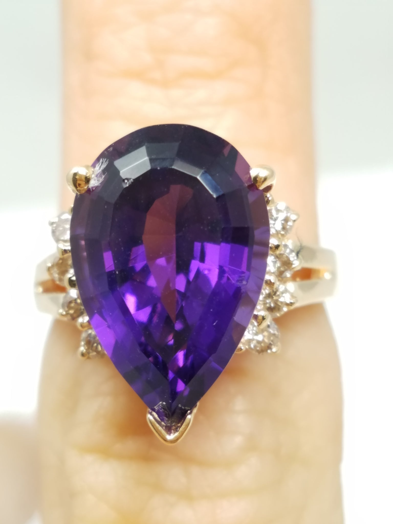 Magical 14k Yellow Gold Natural Amethyst Diamond Ring