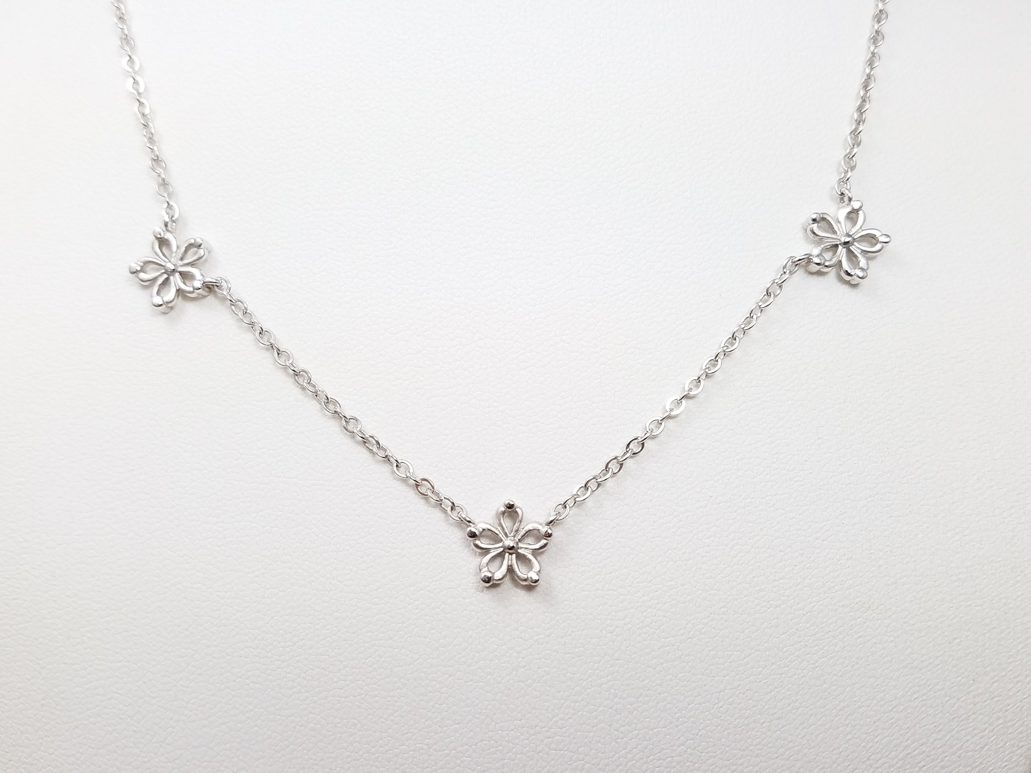 14k White Gold Flower Station Necklace