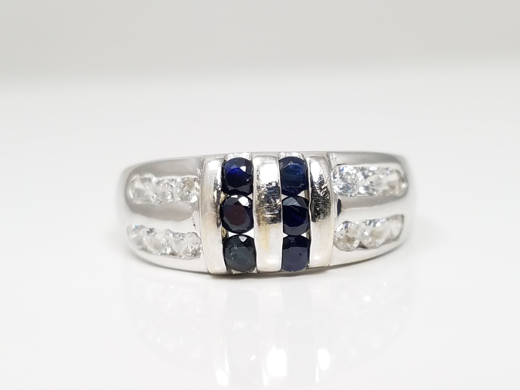Stylish 14k White Gold Natural Sapphire Cubic Zirconia Ring Band