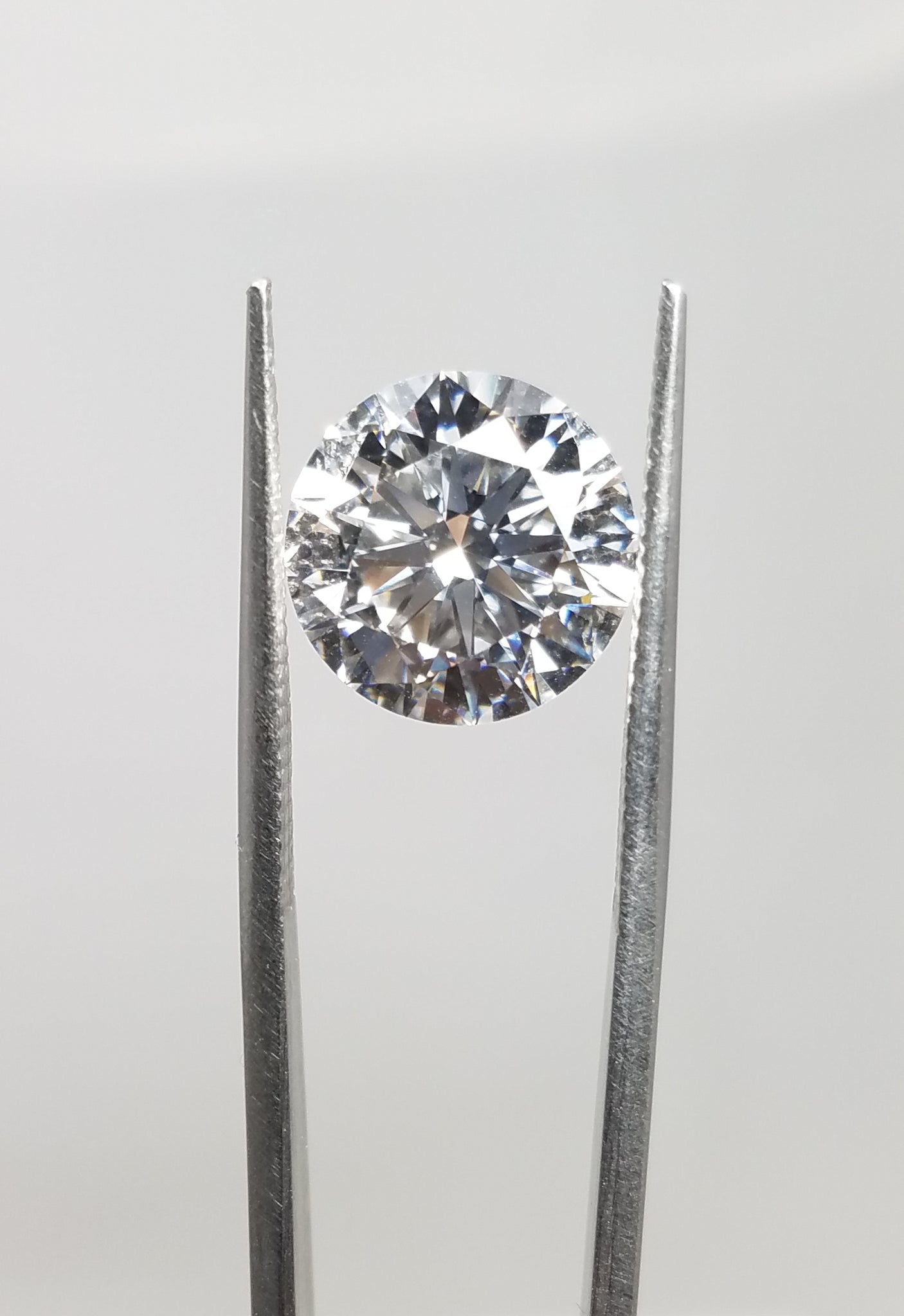 NEW IGI Certified 4.82ct Round Brilliant Lab Grown Diamond VVS2 E