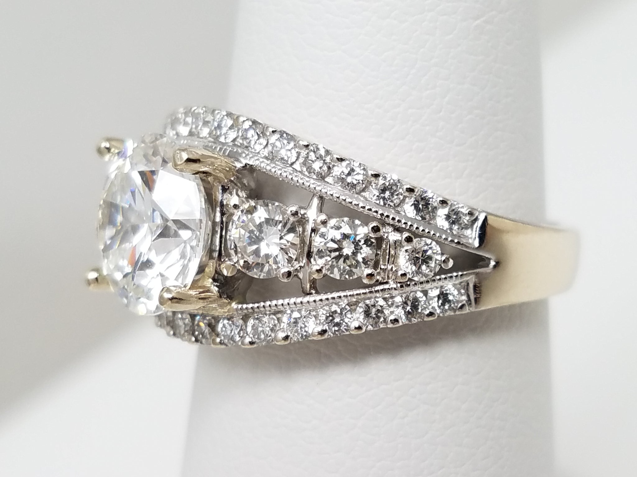 Sensational 18k White Gold Lab & Natural Diamond Engagement Ring