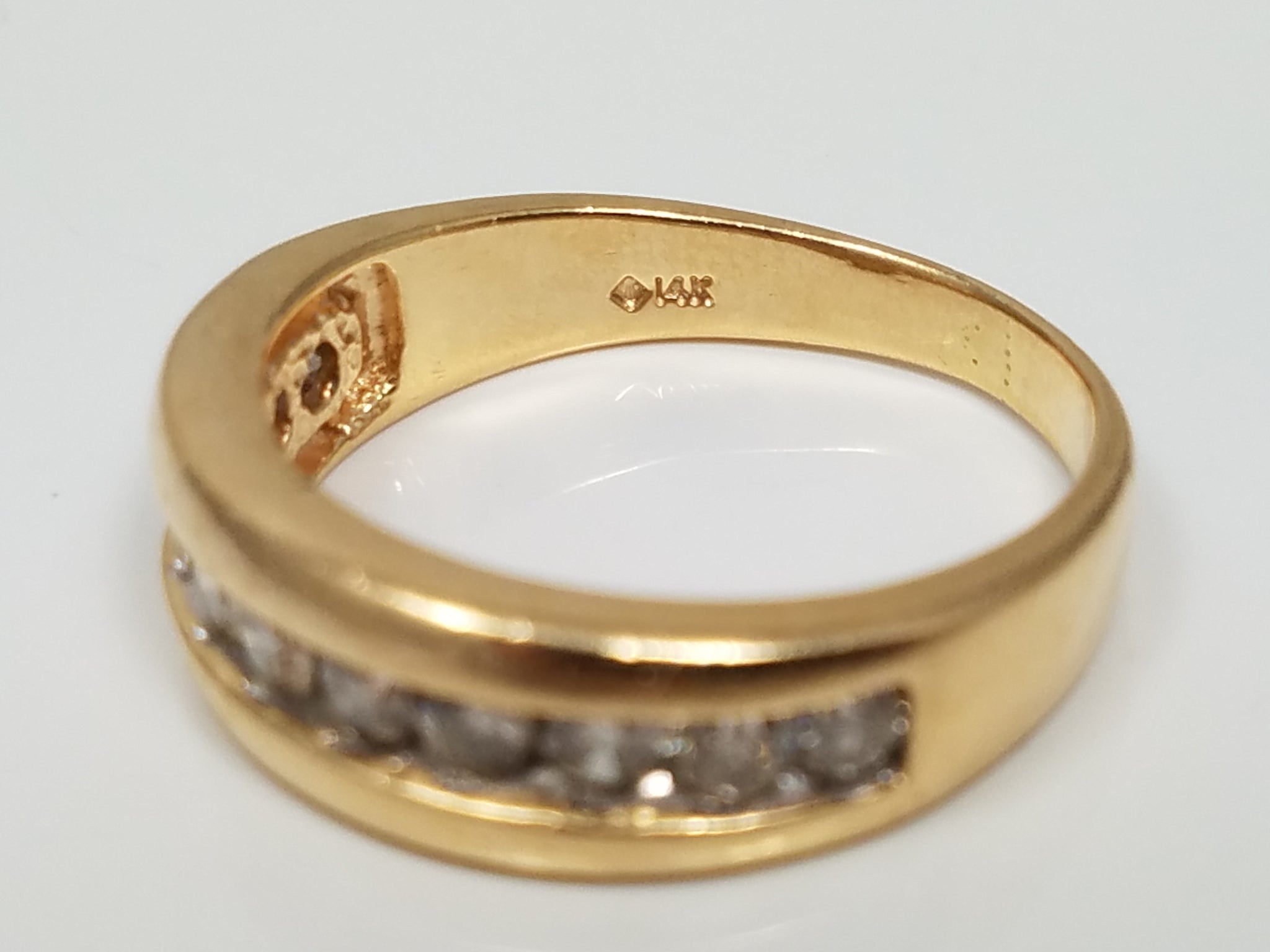 Bold Men’s .75ctw Diamond Wedding Band in 14k Yellow Gold