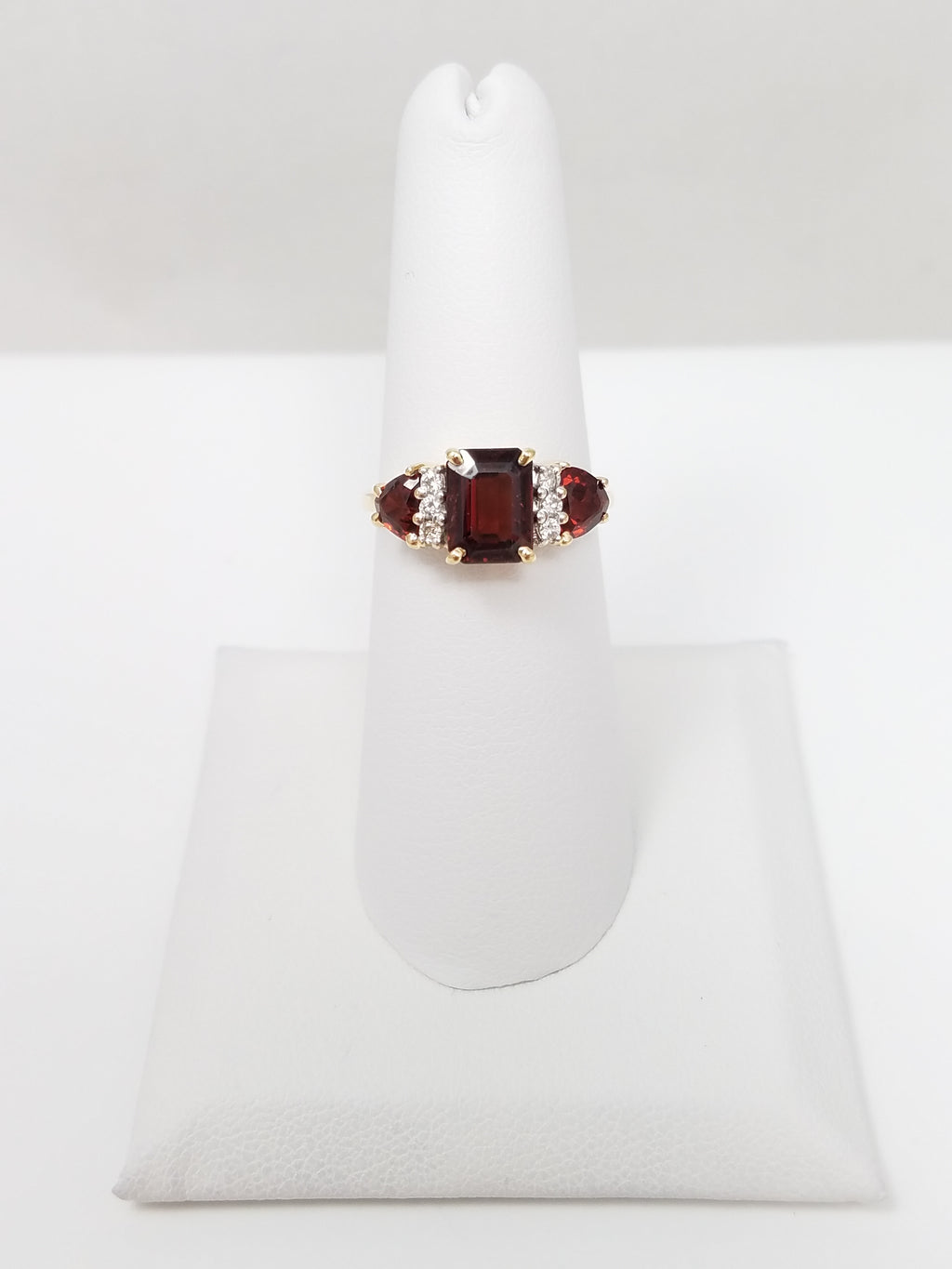 Swanky 14k Yellow Gold Natural Garnet Diamond Three Stone Ring