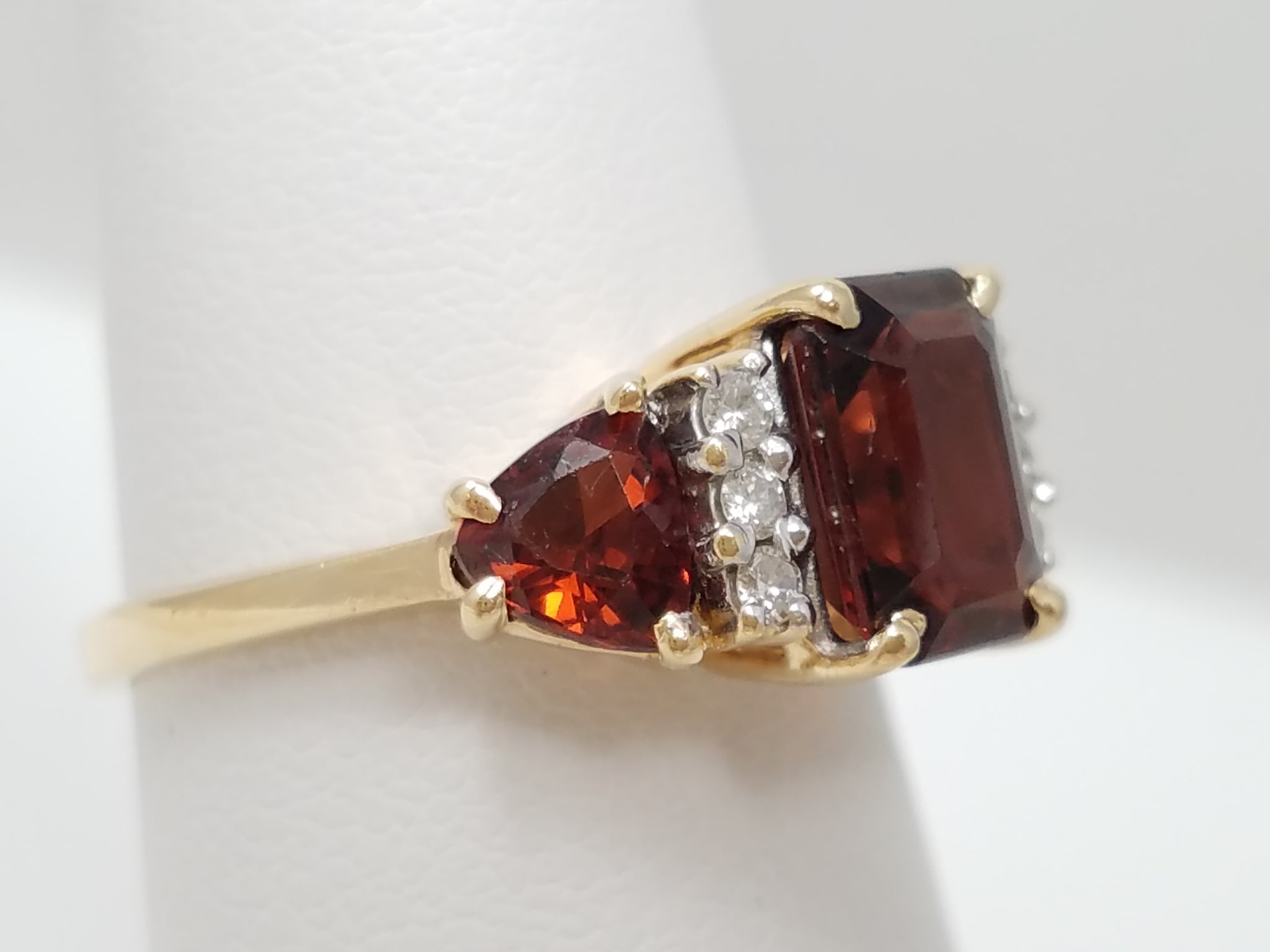 Swanky 14k Yellow Gold Natural Garnet Diamond Three Stone Ring