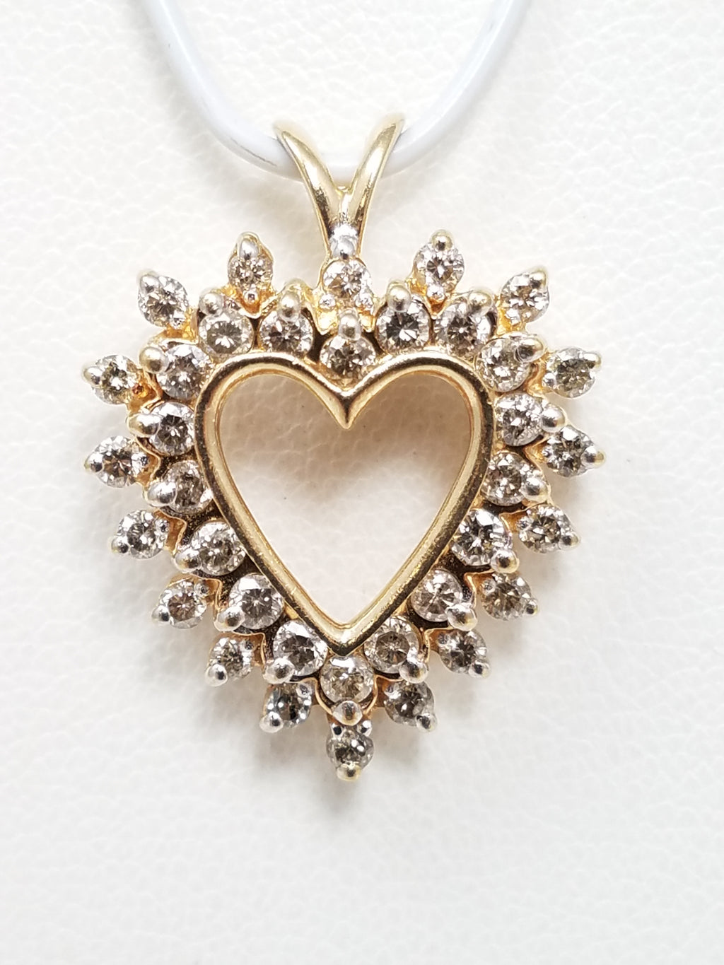 Sparkling 10k Yellow Gold 0.50ctw Natural Diamond Heart Pendant
