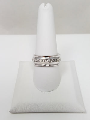 Dapper Men's 14k White Gold Natural Diamond Comfort Fit Wedding Ring Band