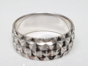New (from old stock) 14k White Gold Diamond Cut Pattern Ring