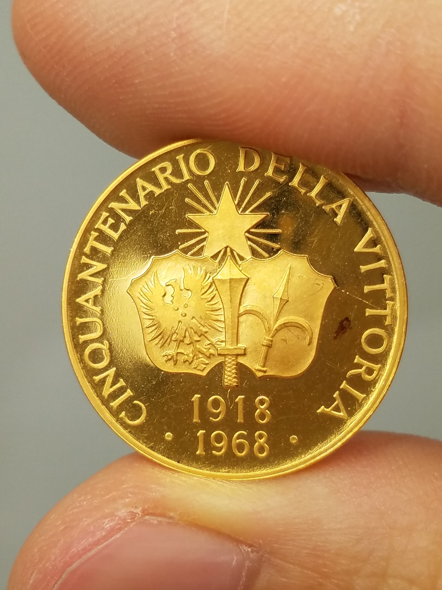 Cool 22k Yellow Gold 50th Anniversary Of The Victory Italian Gold Medal