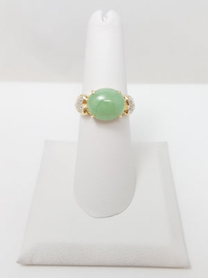 Soothing 14k Yellow Gold Natural Jade Diamond Ring