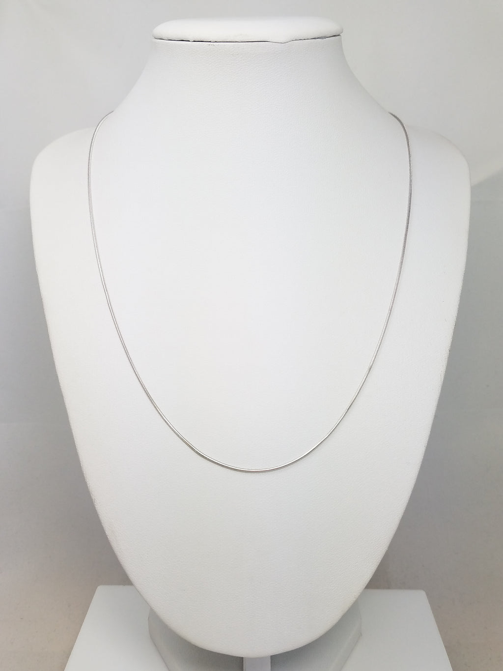 Slithering 19" 14k White Gold Snake Chain Necklace