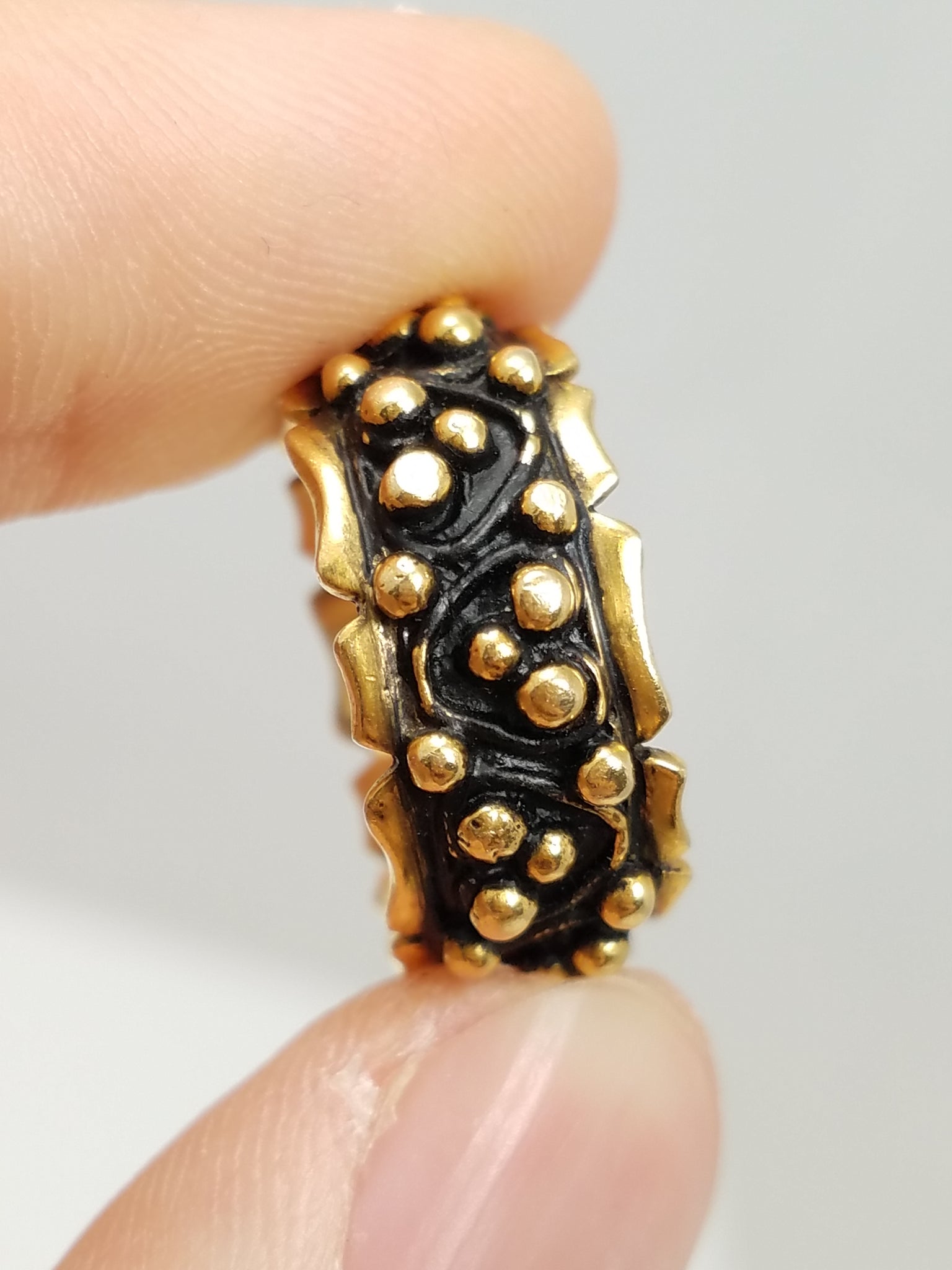 Quaint 14k Yellow Gold New Old Stock 1950's Band