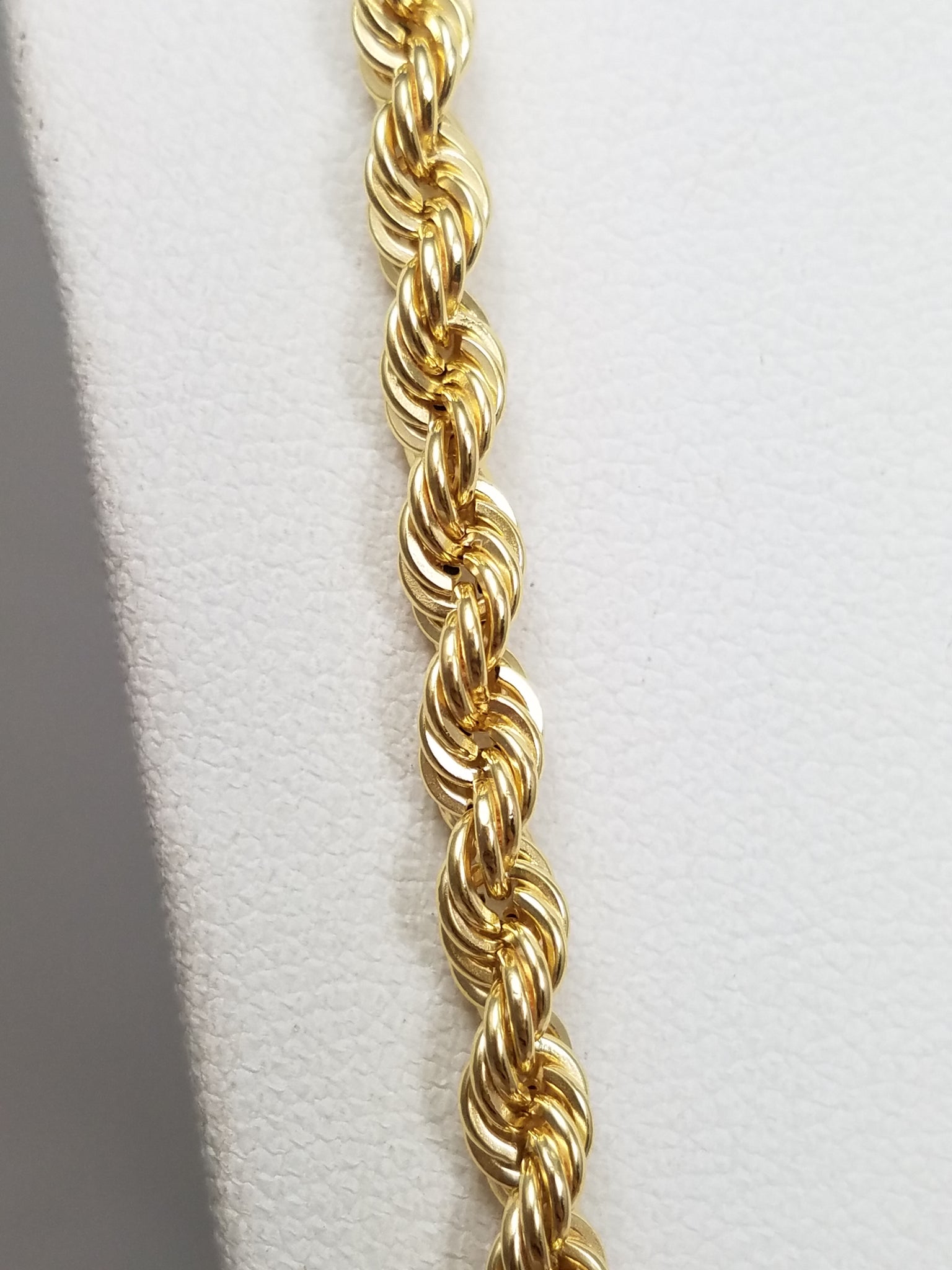 Sporty 26.5" 10k Yellow Gold Hollow Rope Chain Necklace